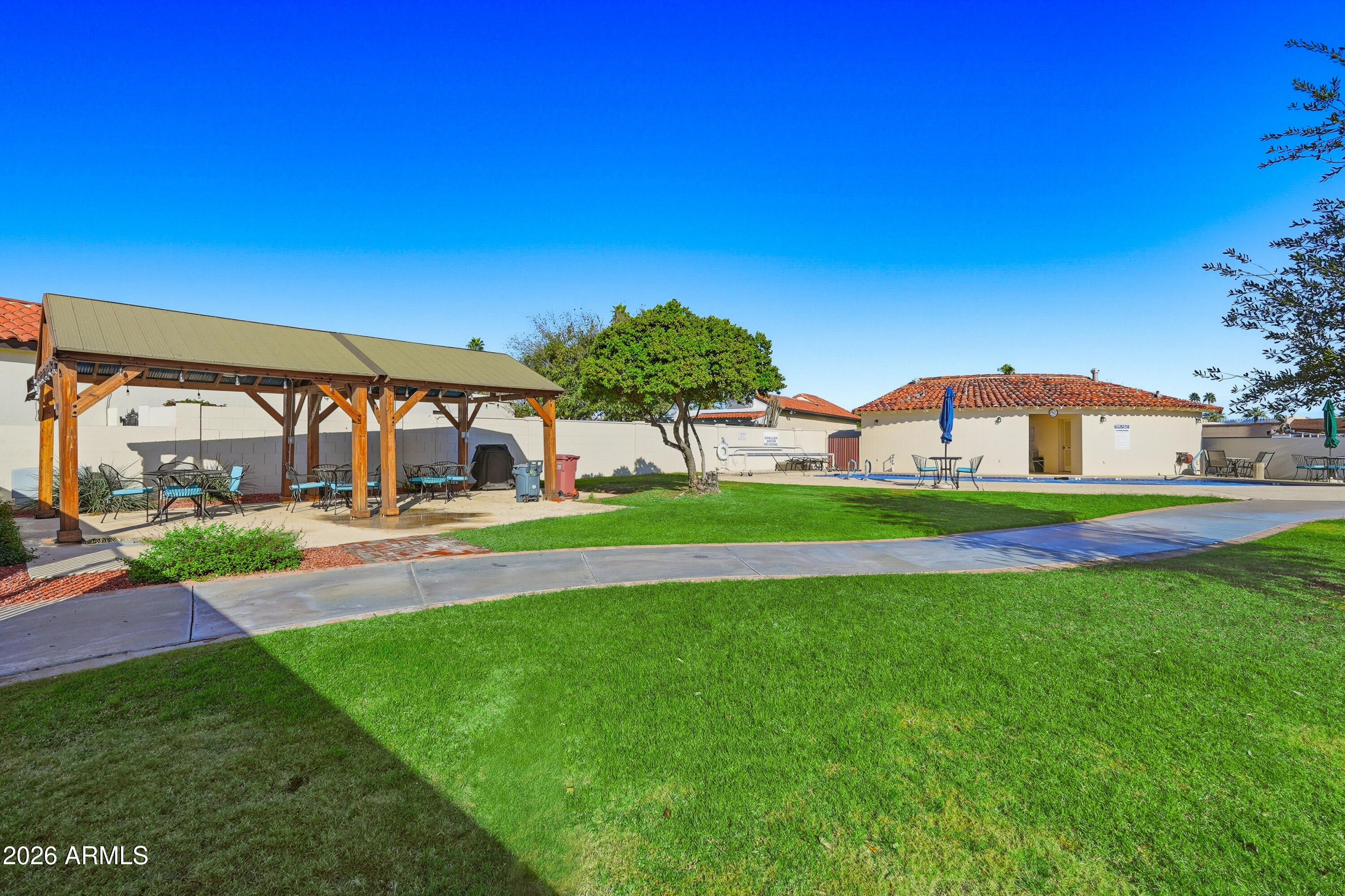 7630 E PASADENA Avenue