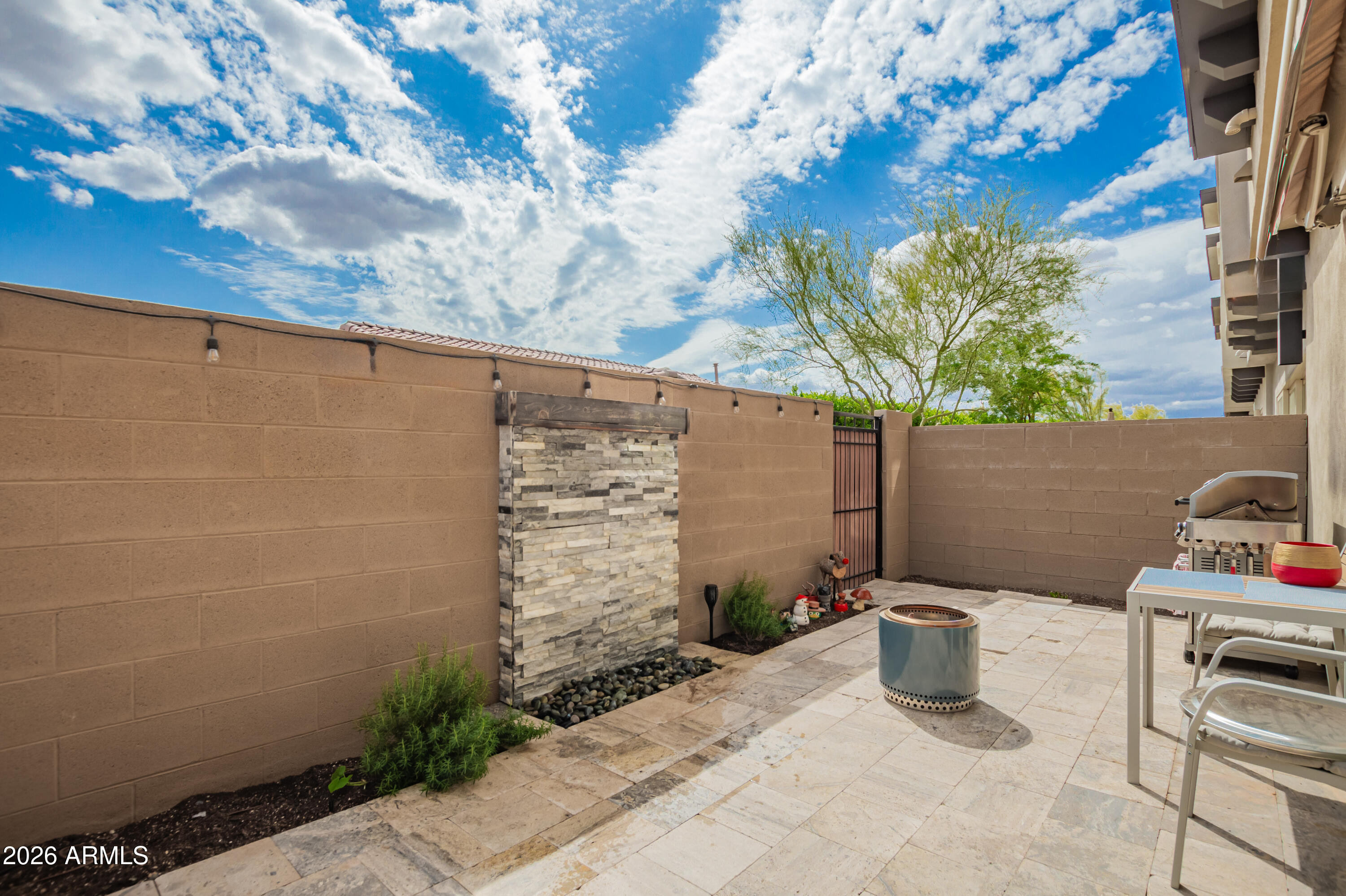 7343 E CASITAS DEL RIO Drive