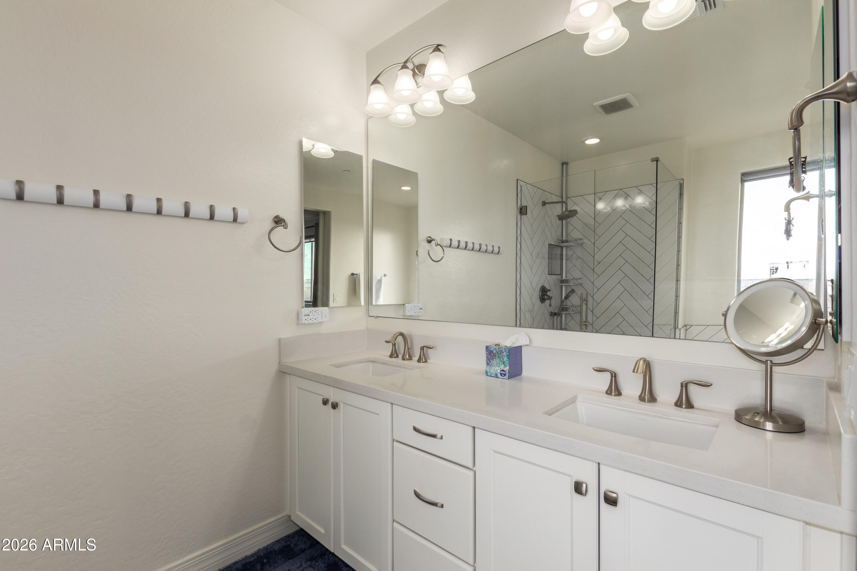 7343 E CASITAS DEL RIO Drive