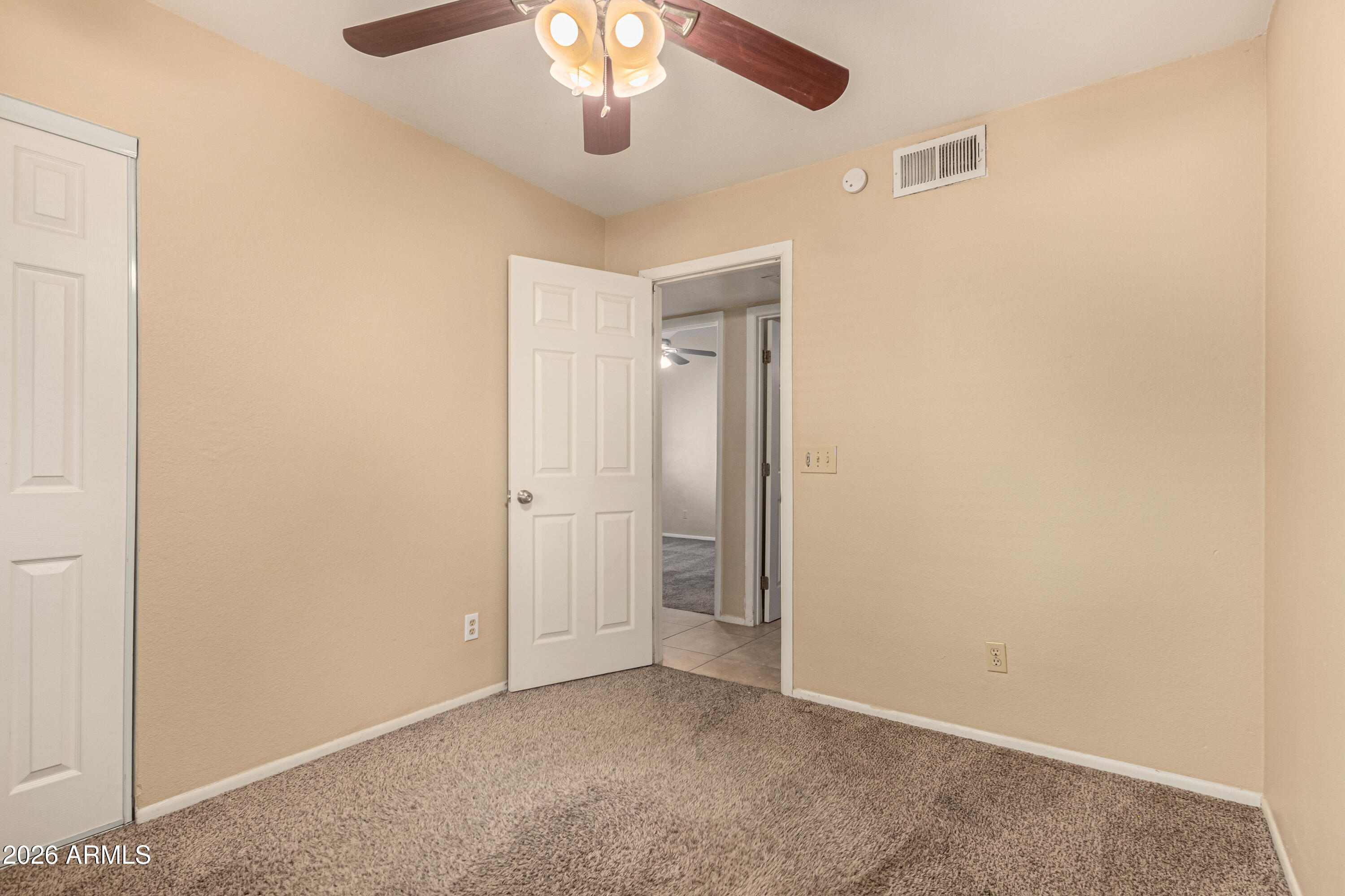 2127 E 10TH Street 4