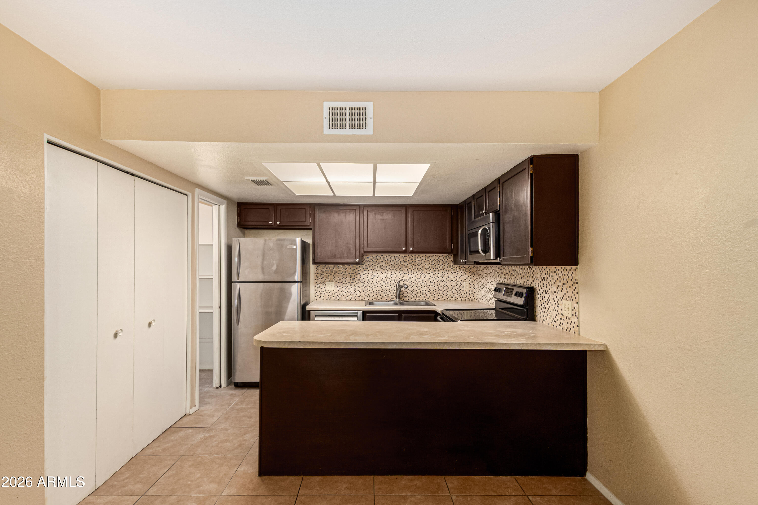 2127 E 10TH Street 4