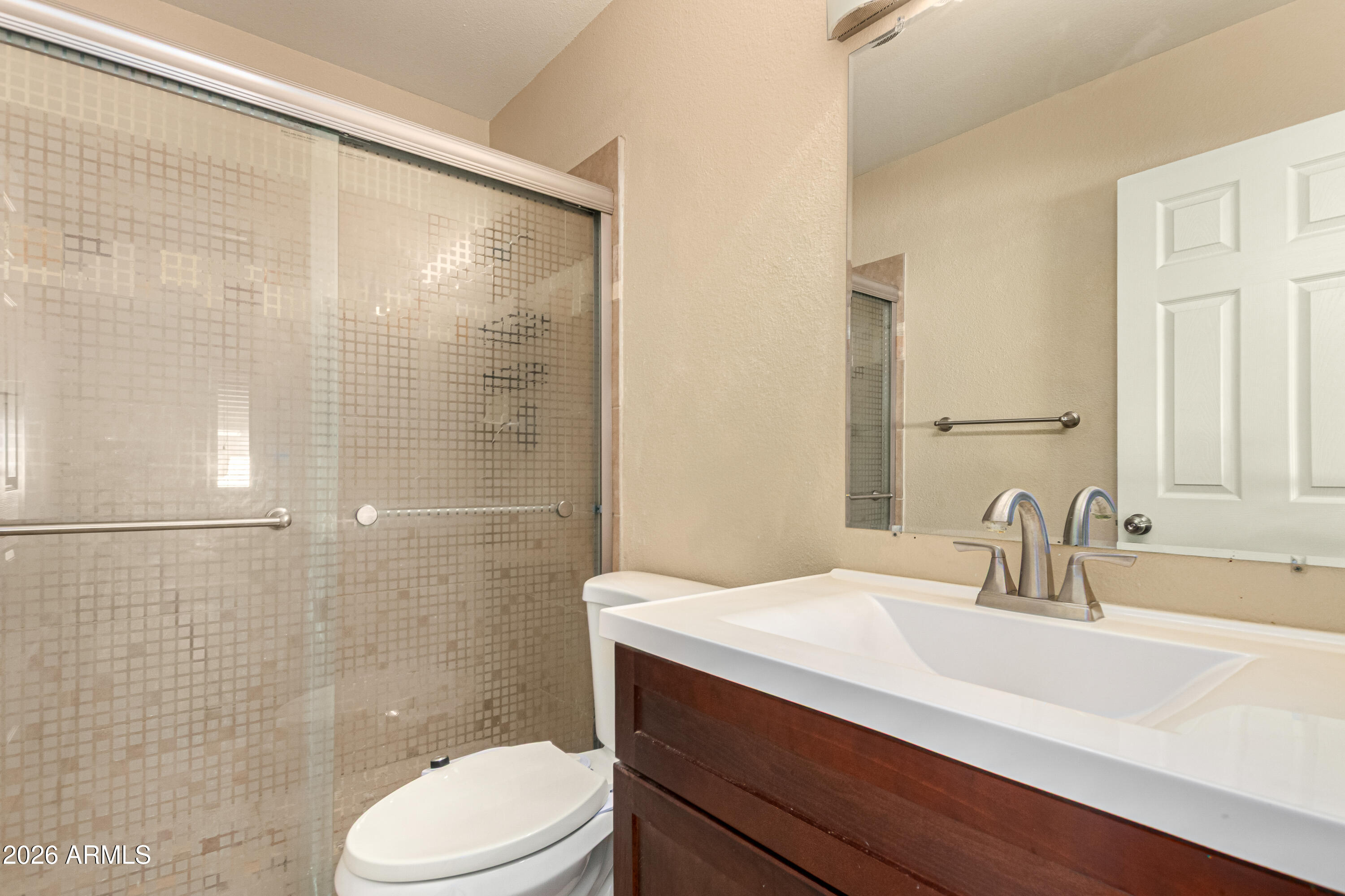 2127 E 10TH Street 4