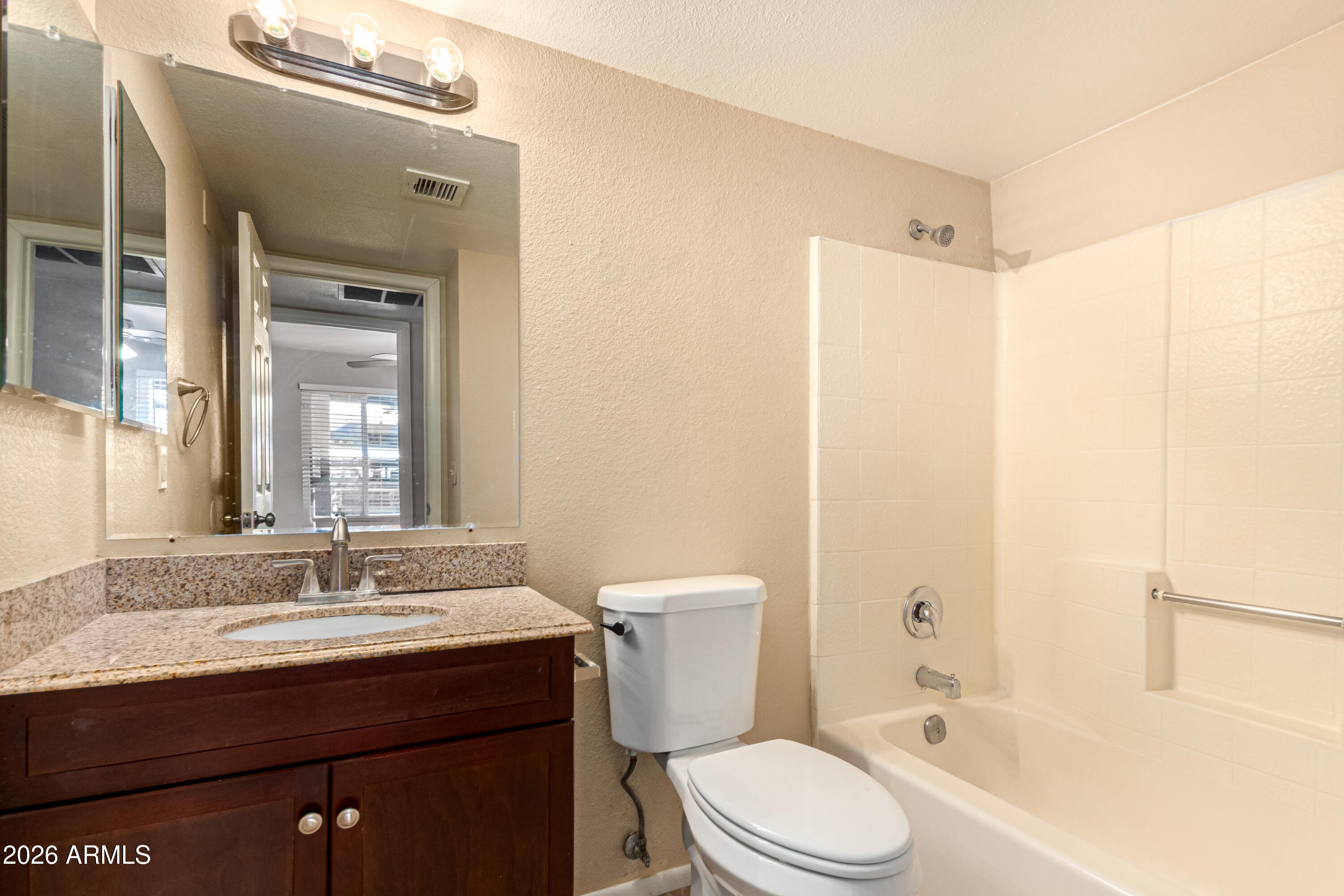 2127 E 10TH Street 4