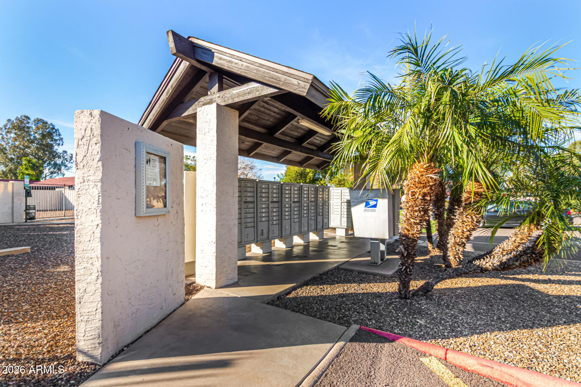 2127 E 10TH Street 4