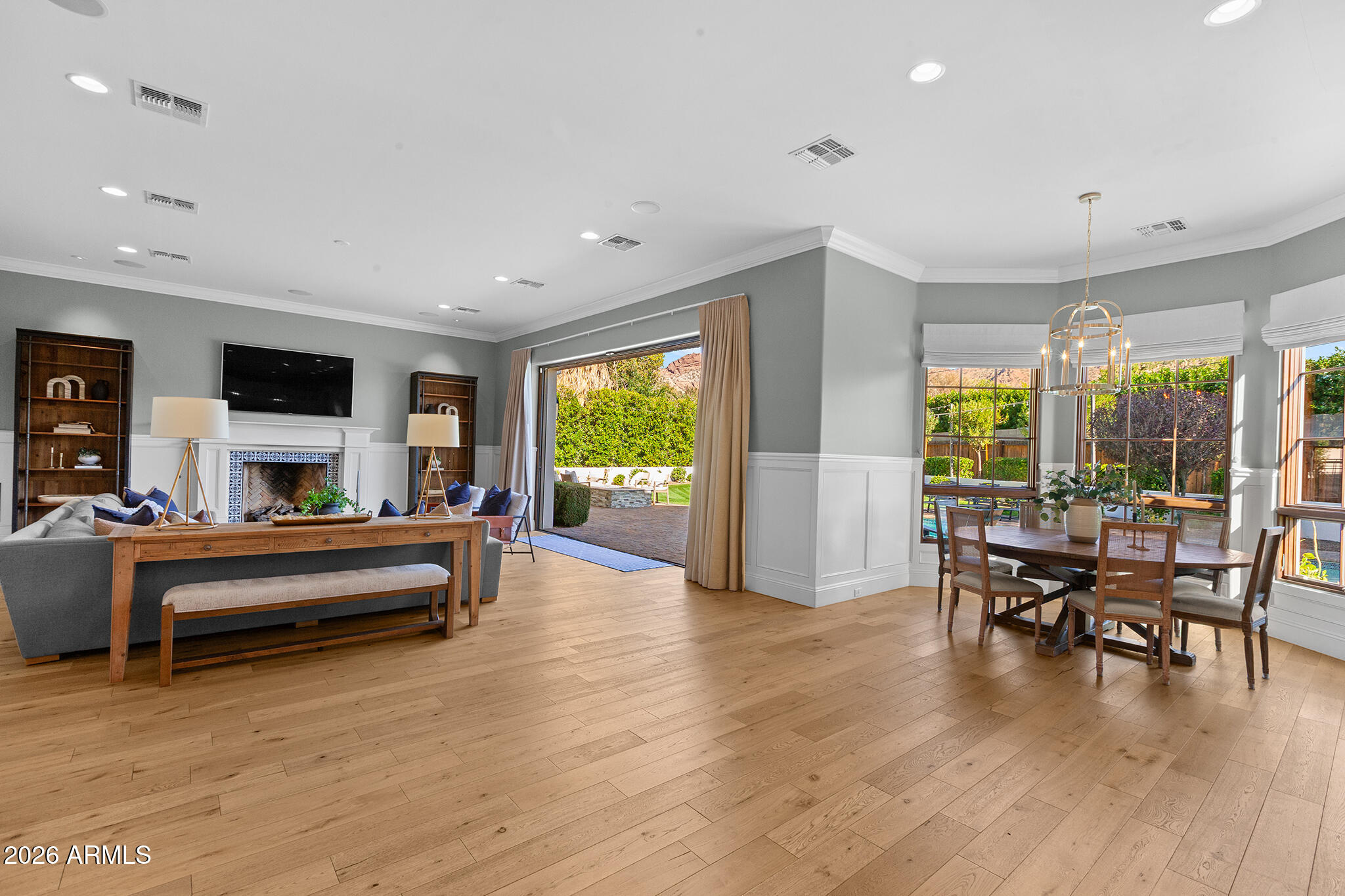 4909 N 45TH Place