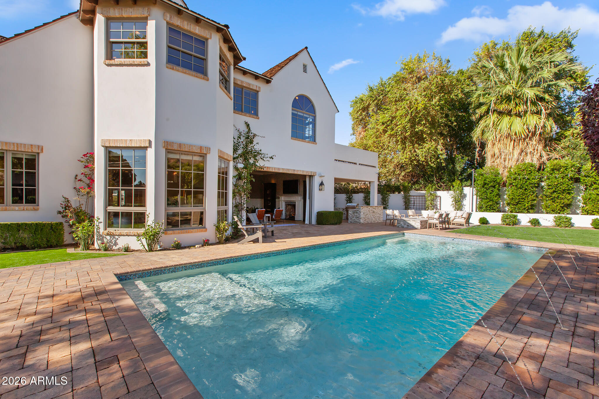 4909 N 45TH Place