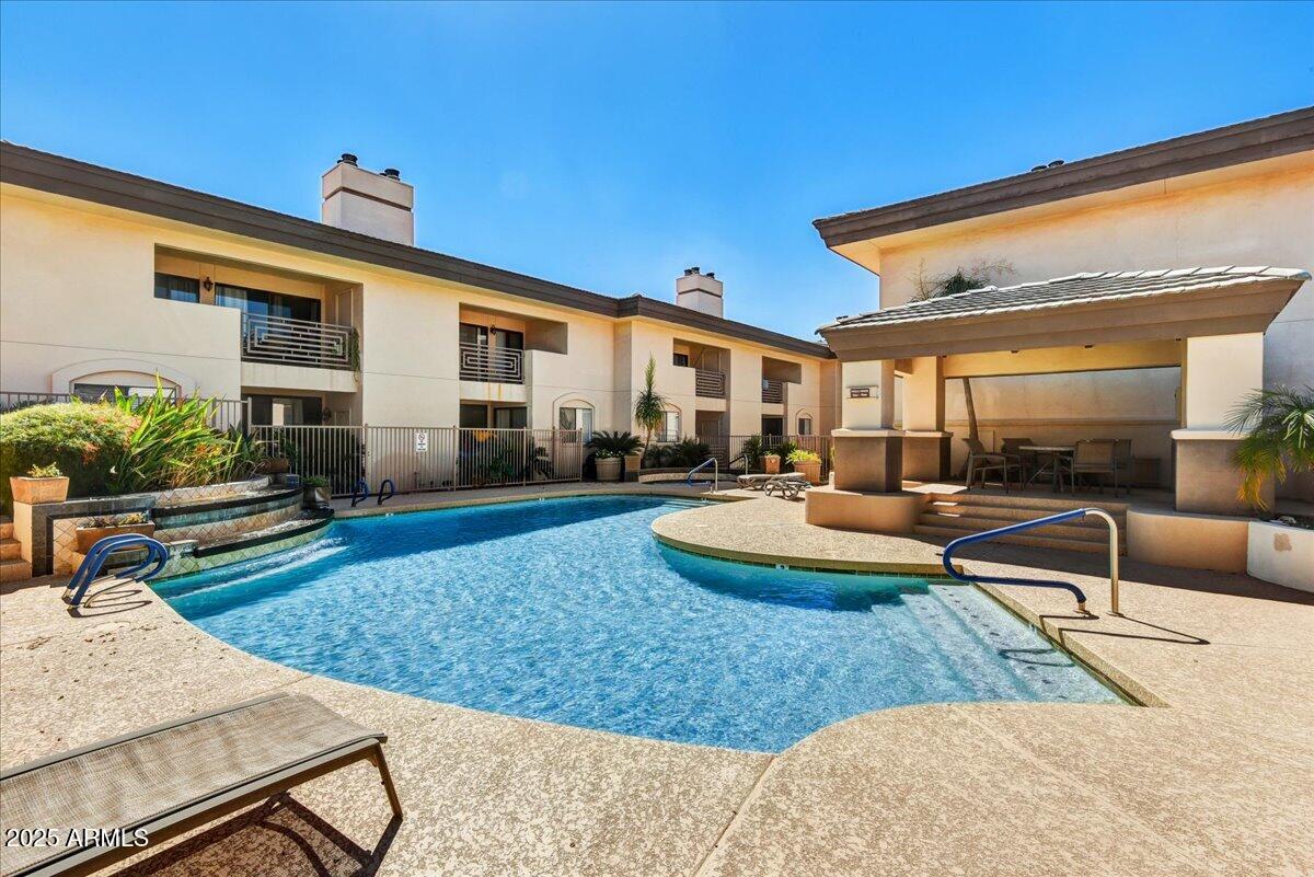 3235 E CAMELBACK Road 218