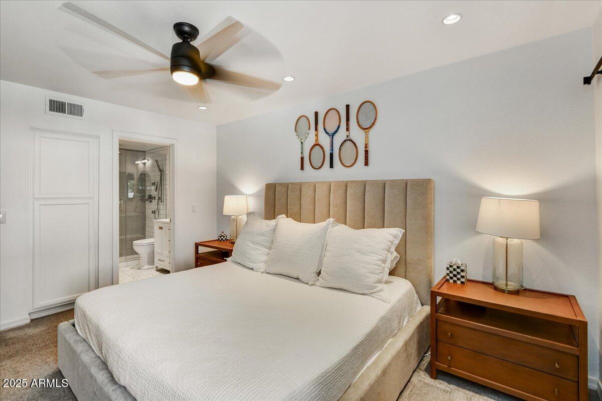 3235 E CAMELBACK Road 218