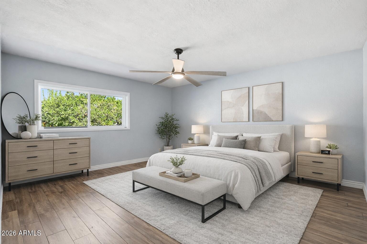 612 E BROOK HOLLOW Drive