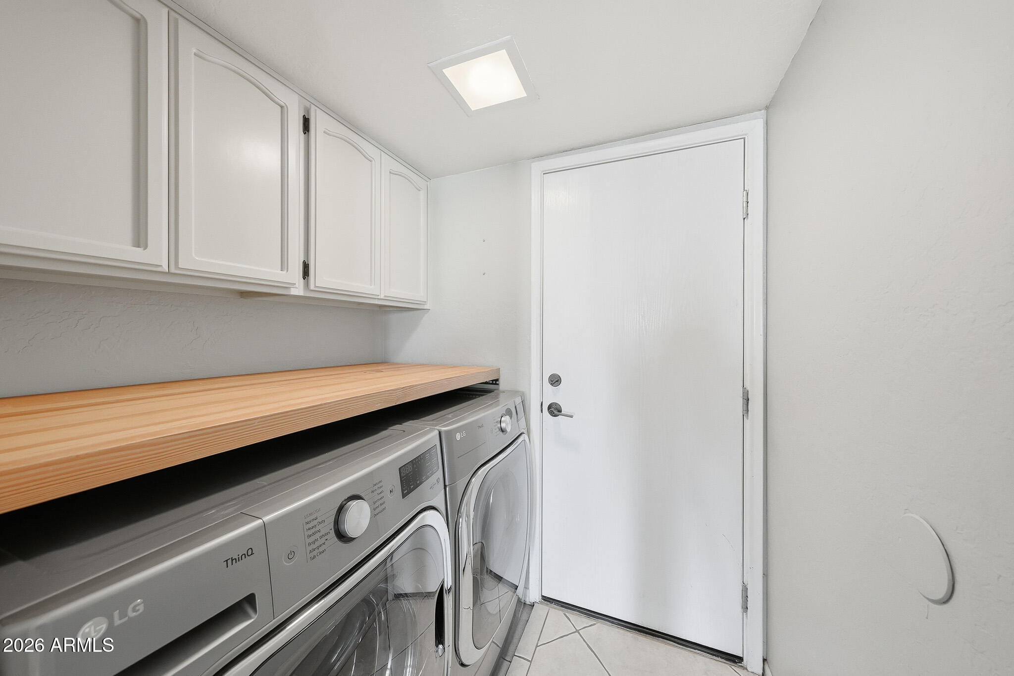 612 E BROOK HOLLOW Drive