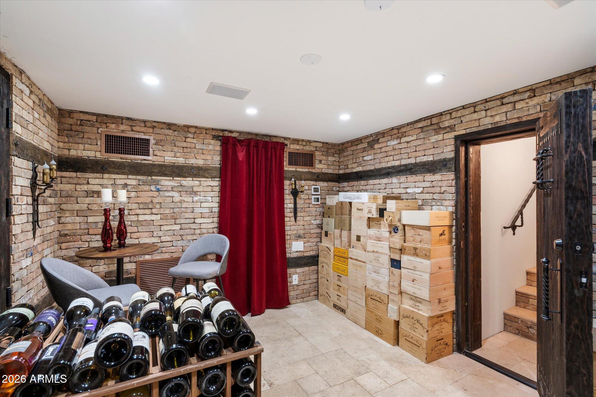 118 E Palm Lane