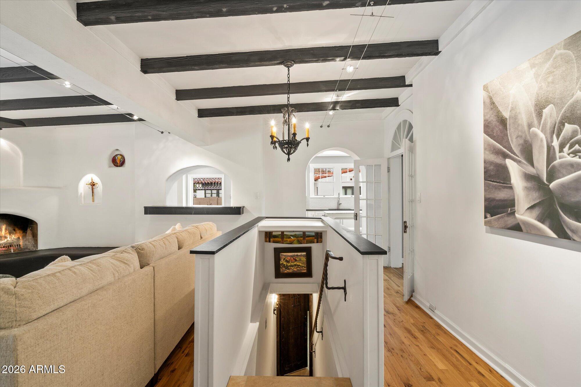 118 E Palm Lane