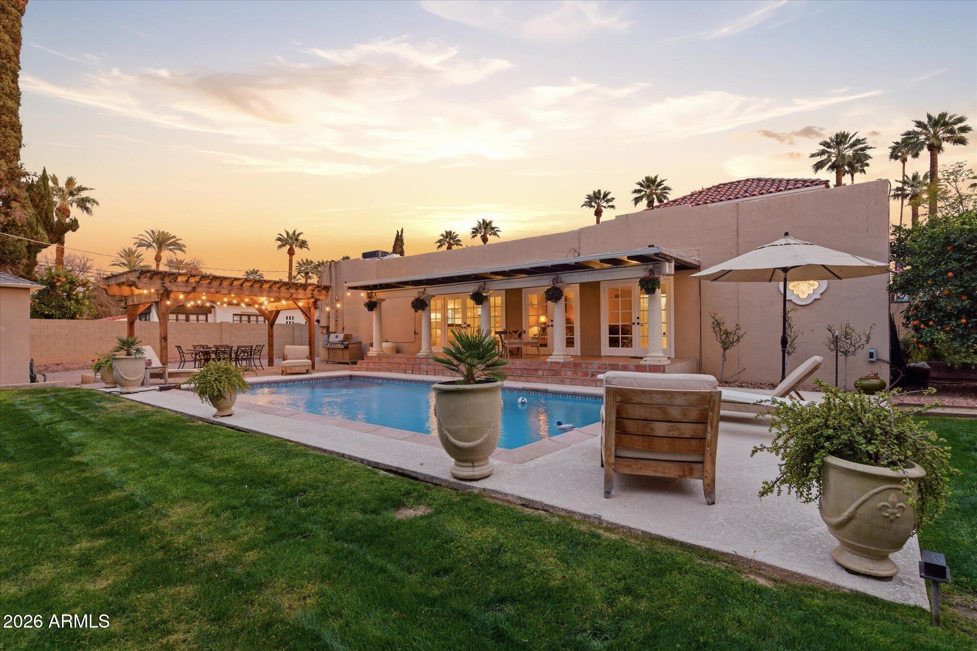 118 E Palm Lane