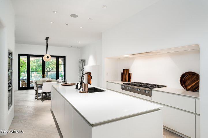 6723 N DESERT FAIRWAYS Drive