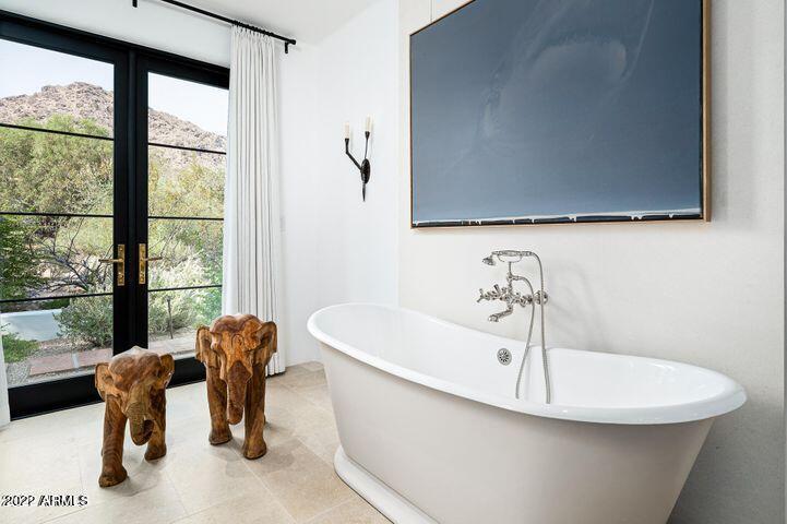 6723 N DESERT FAIRWAYS Drive