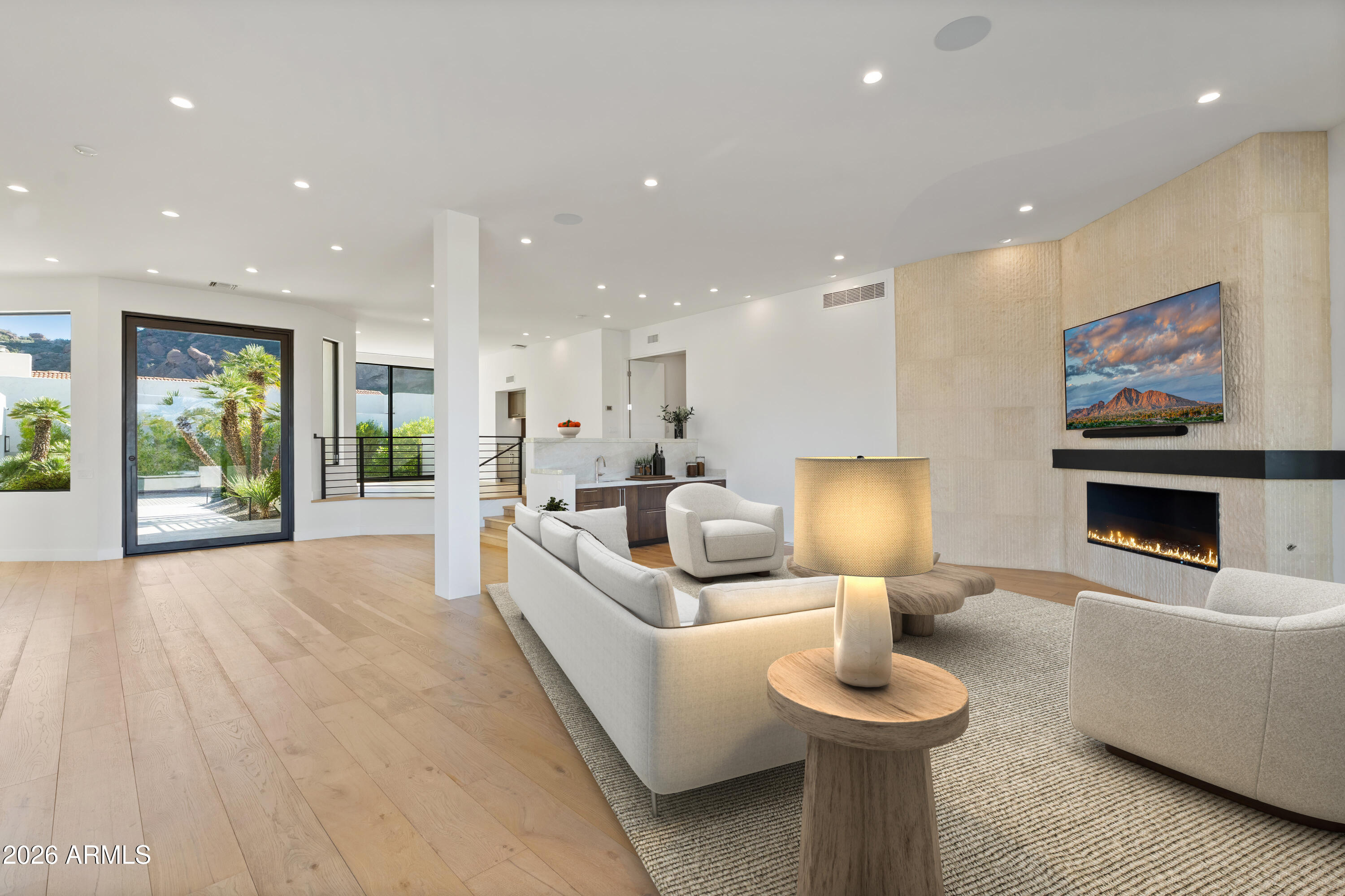 5724 N ECHO CANYON Drive