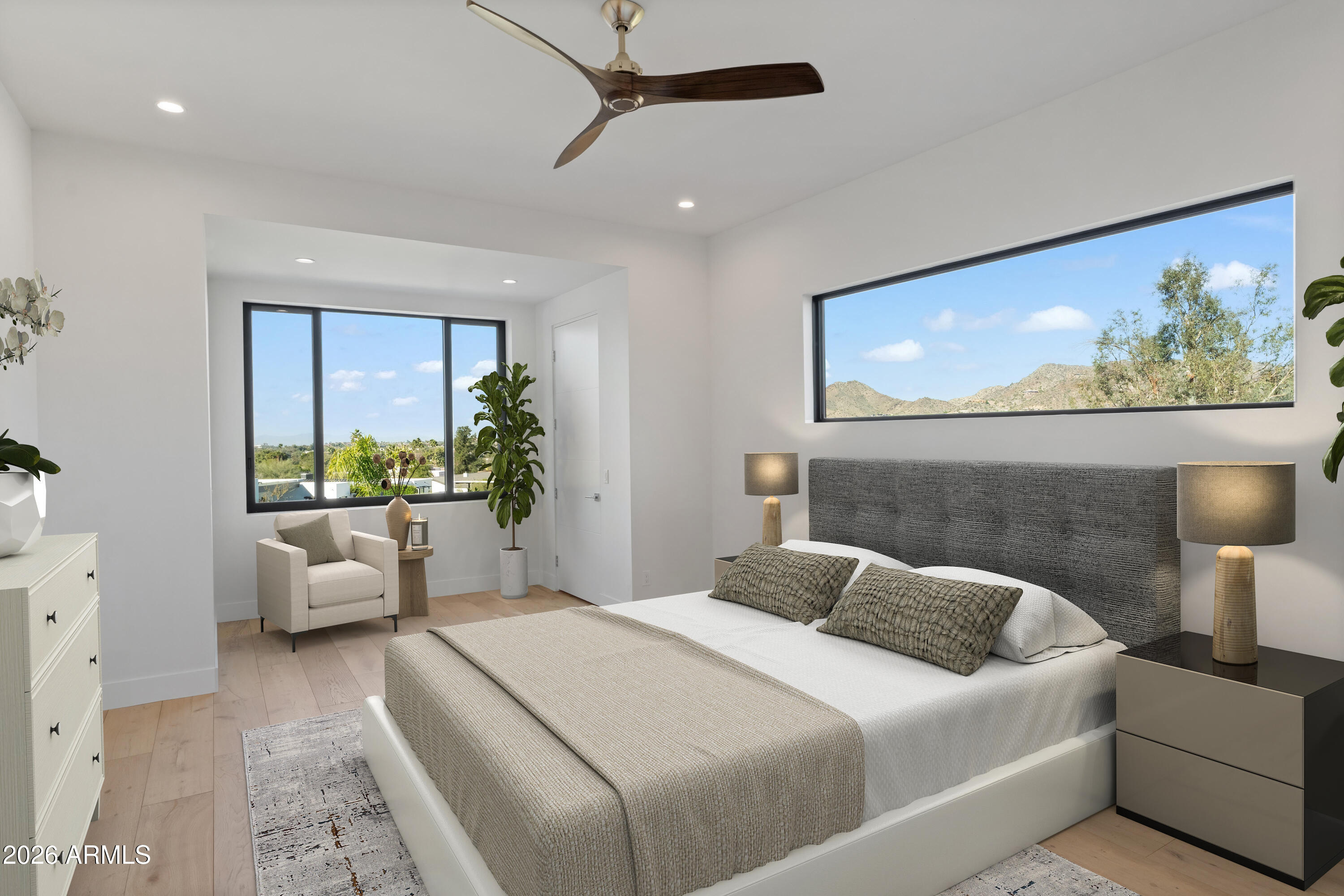 5724 N ECHO CANYON Drive