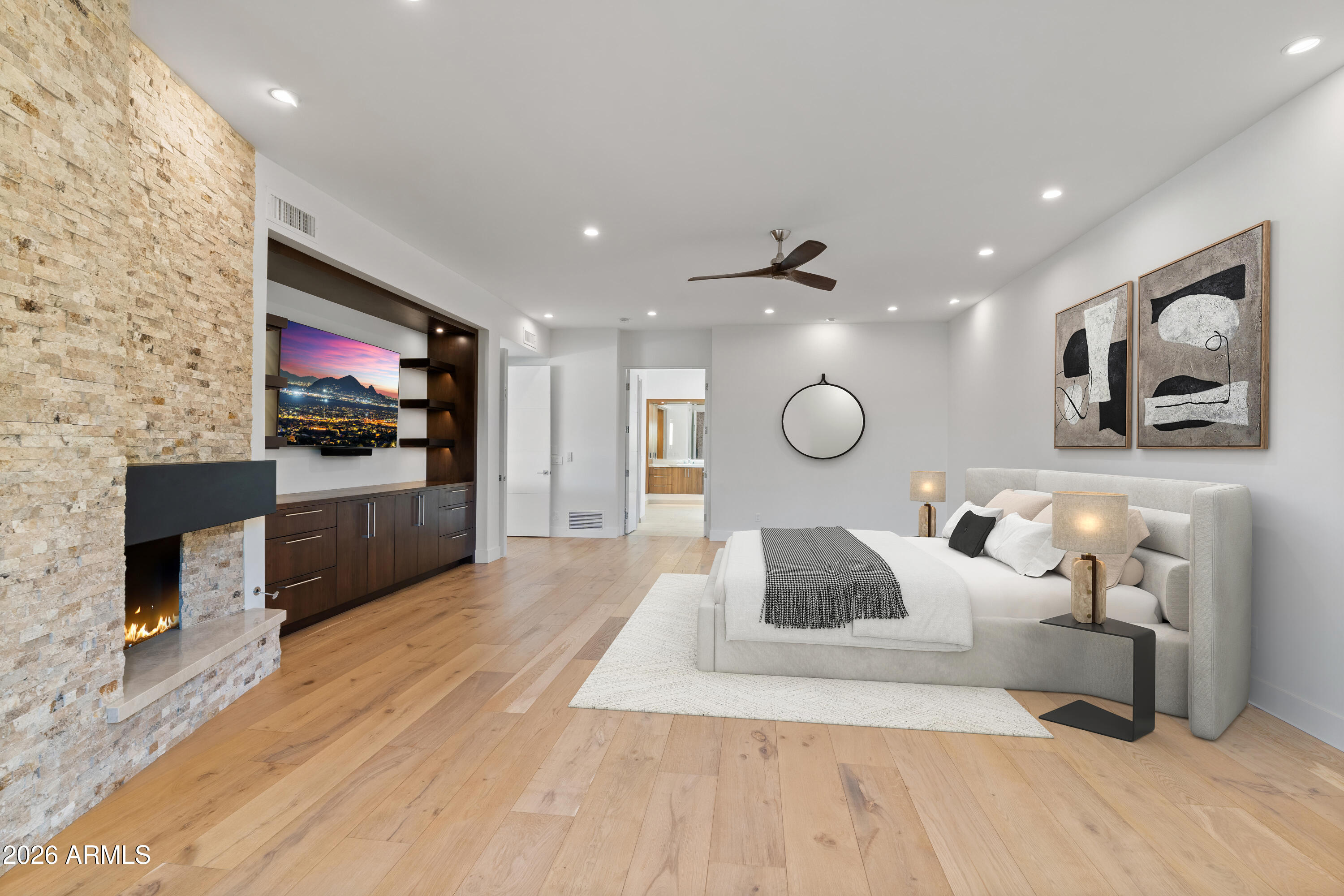 5724 N ECHO CANYON Drive