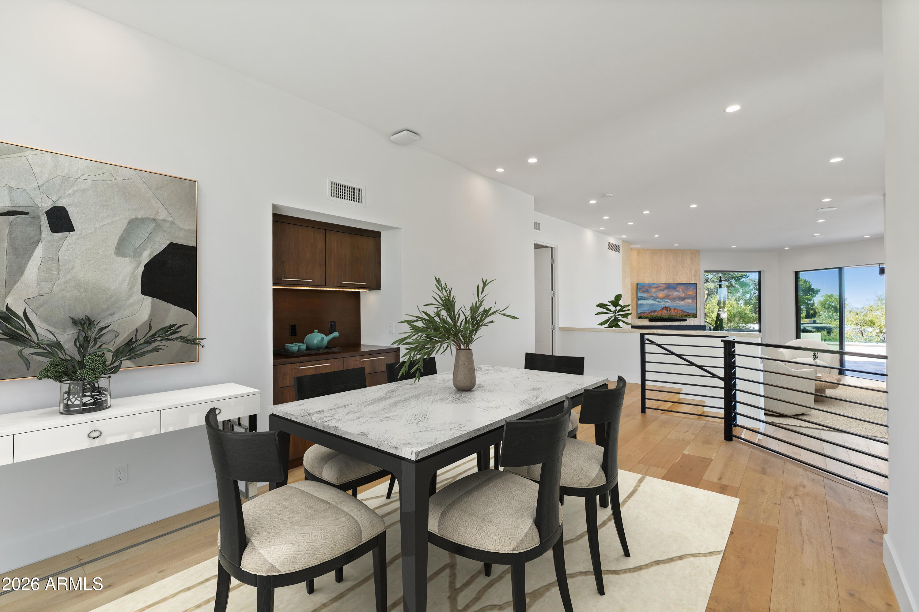 5724 N ECHO CANYON Drive