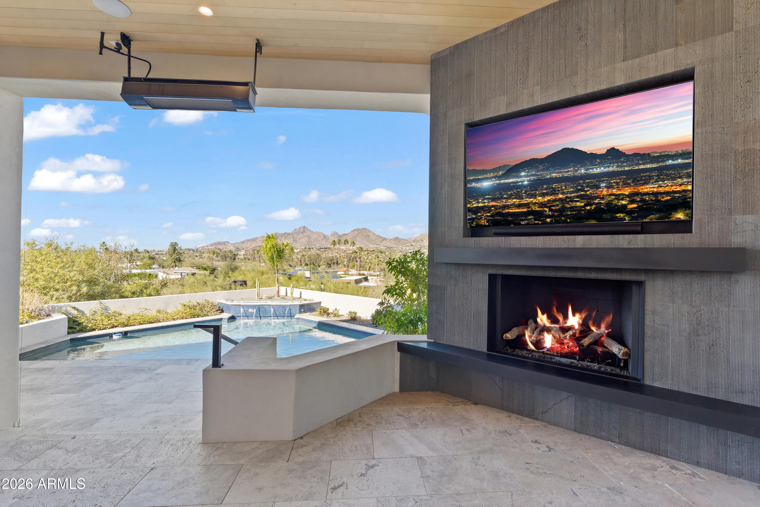 5724 N ECHO CANYON Drive