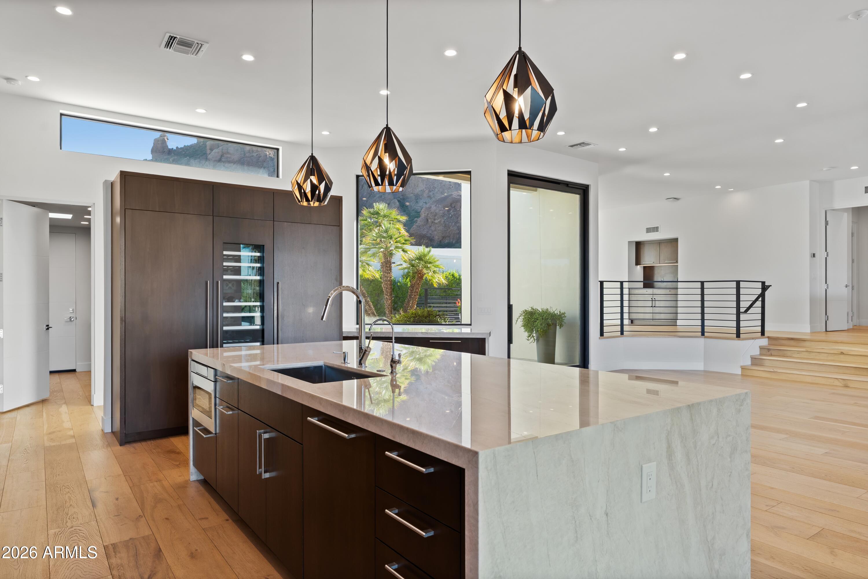 5724 N ECHO CANYON Drive