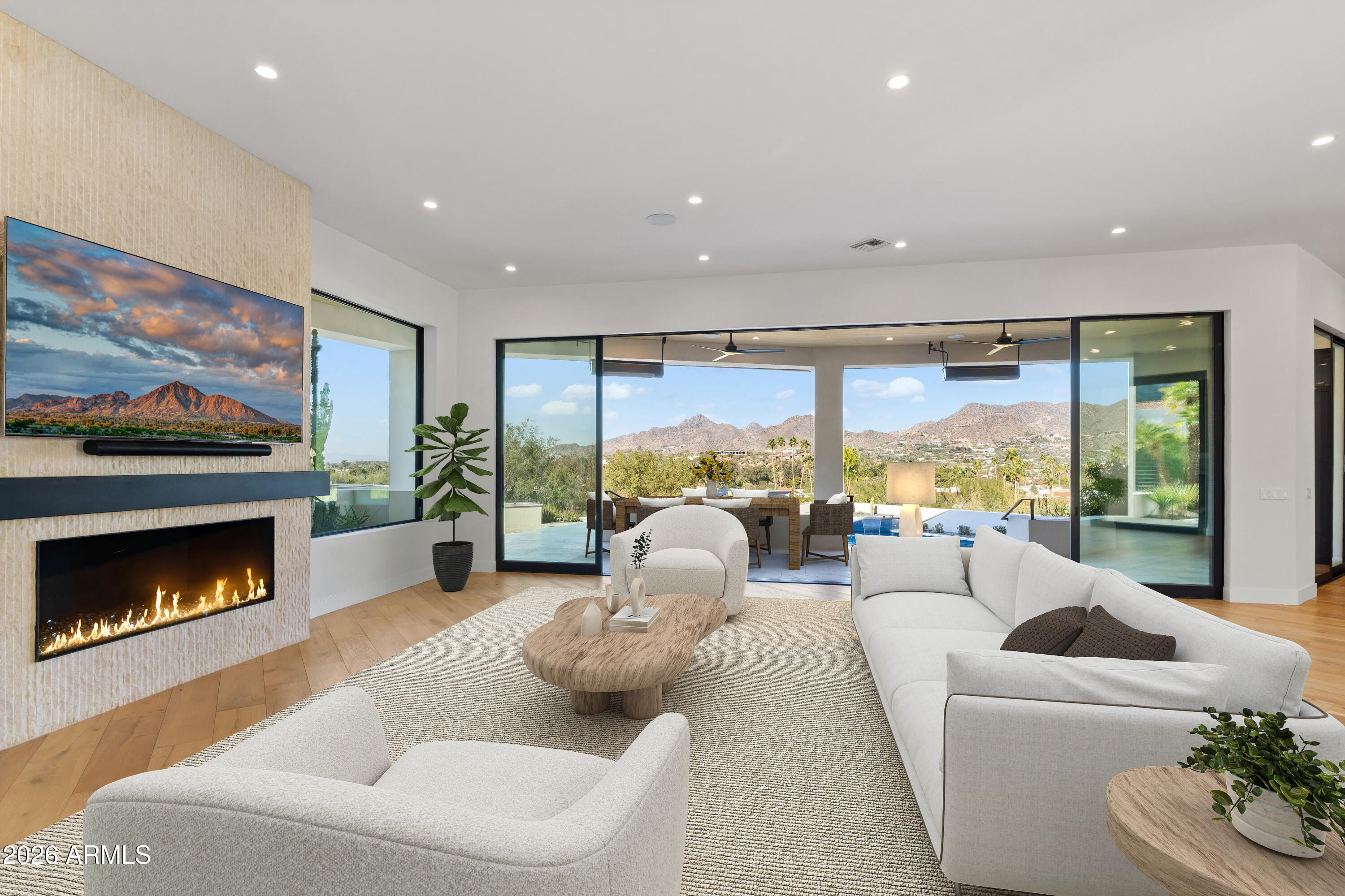 5724 N ECHO CANYON Drive