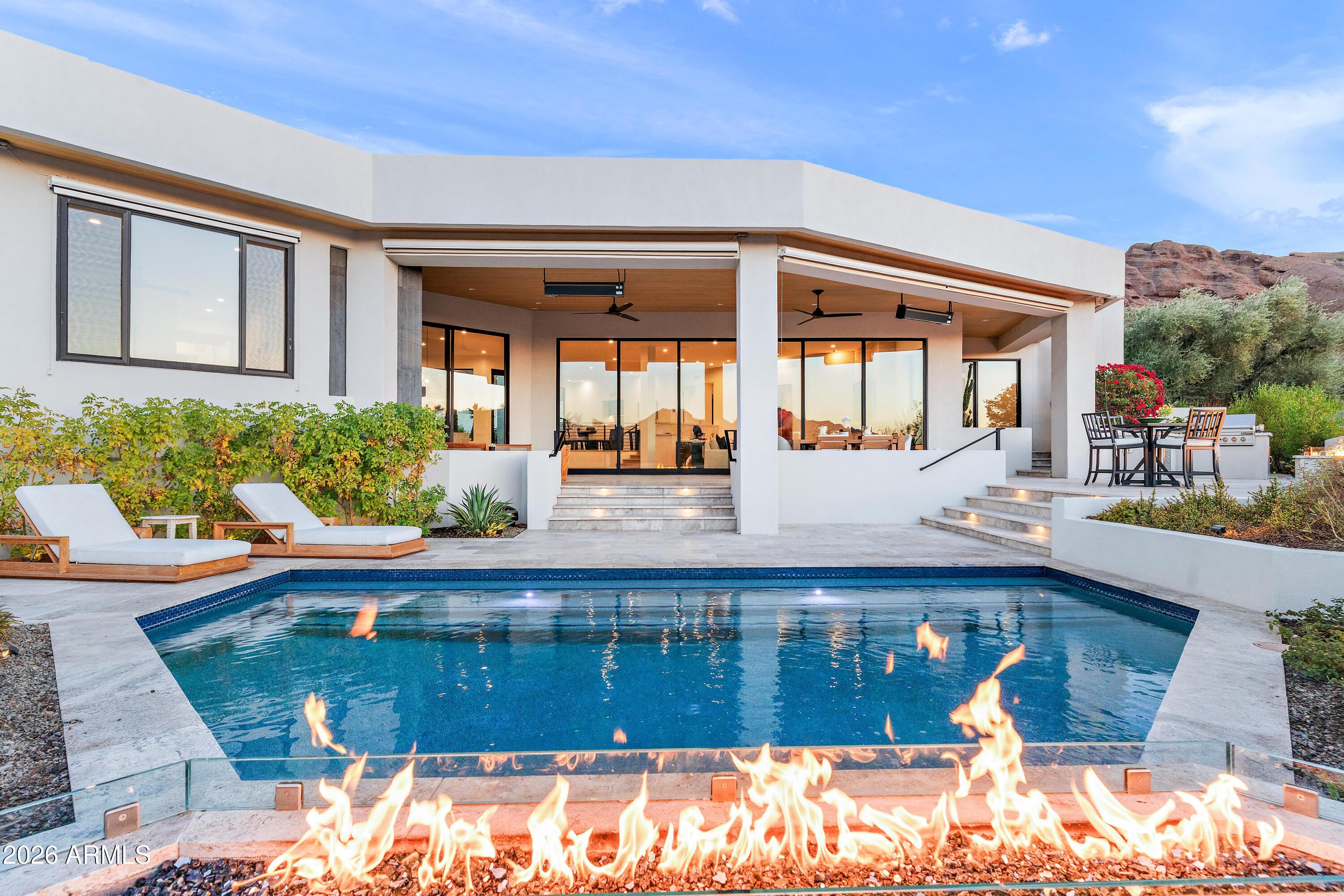 5724 N ECHO CANYON Drive