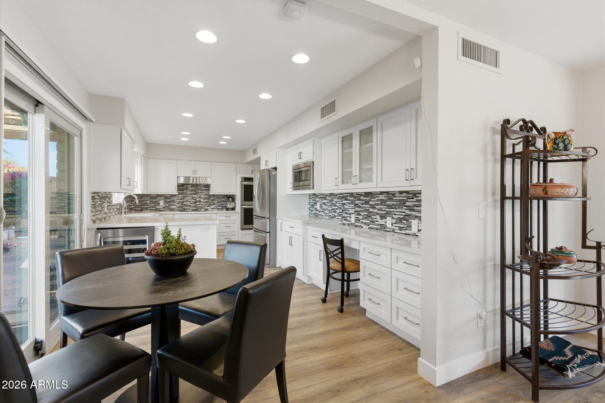 7512 N DEL NORTE Drive