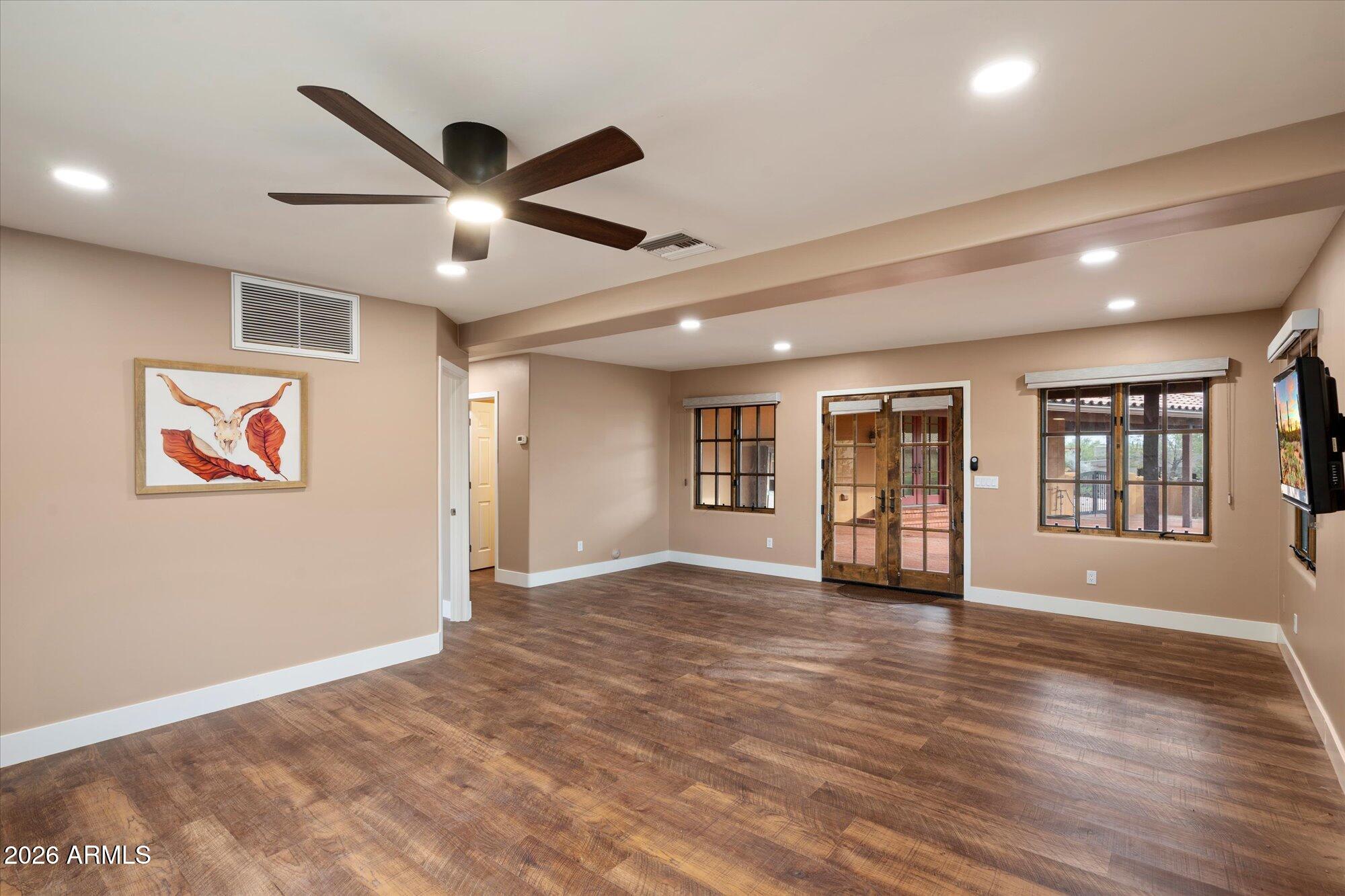 8400 E SMOKEHOUSE Trail