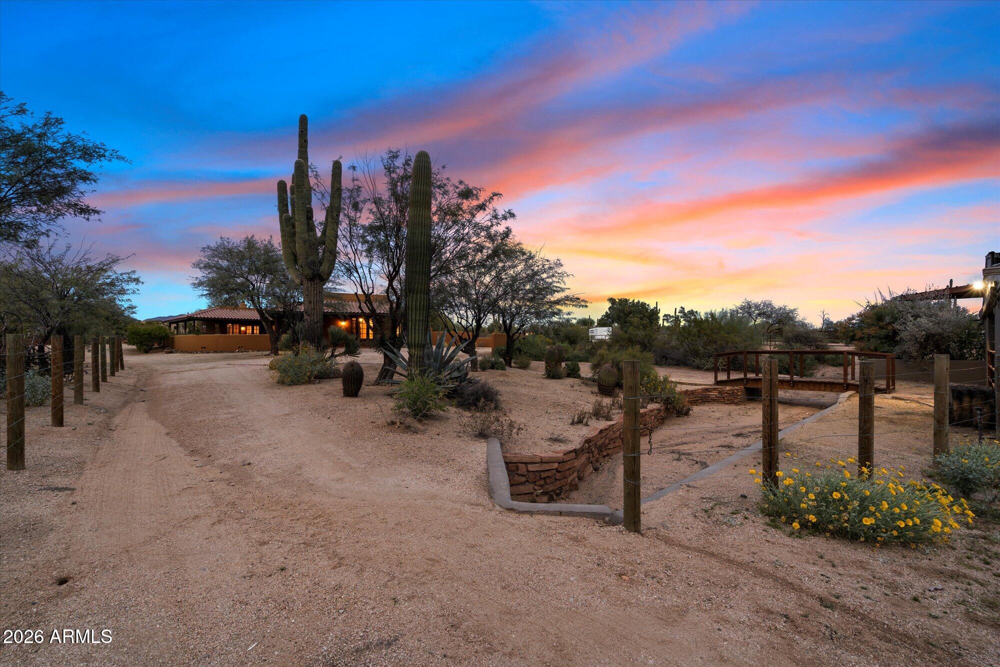 8400 E SMOKEHOUSE Trail