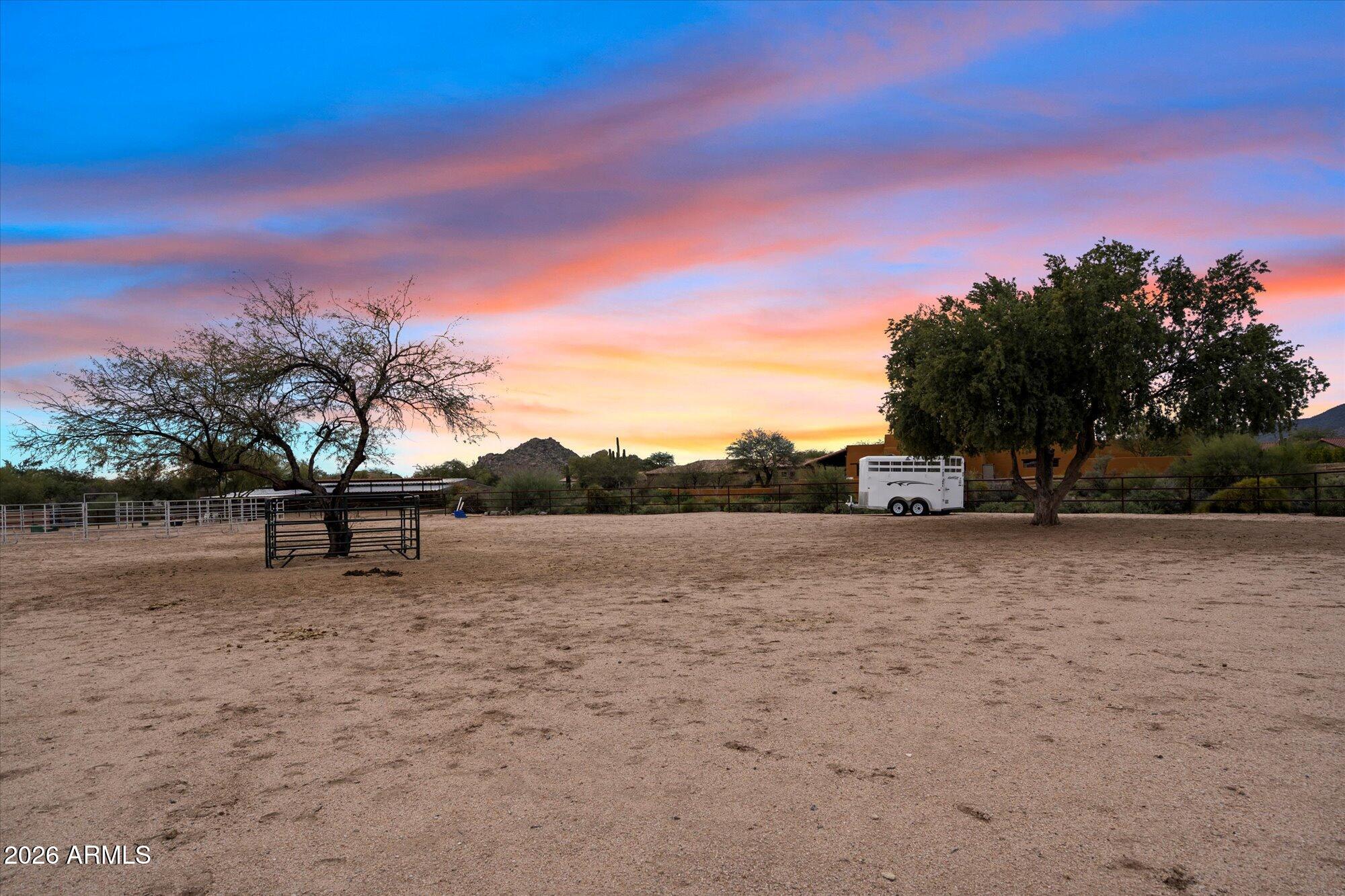 8400 E SMOKEHOUSE Trail