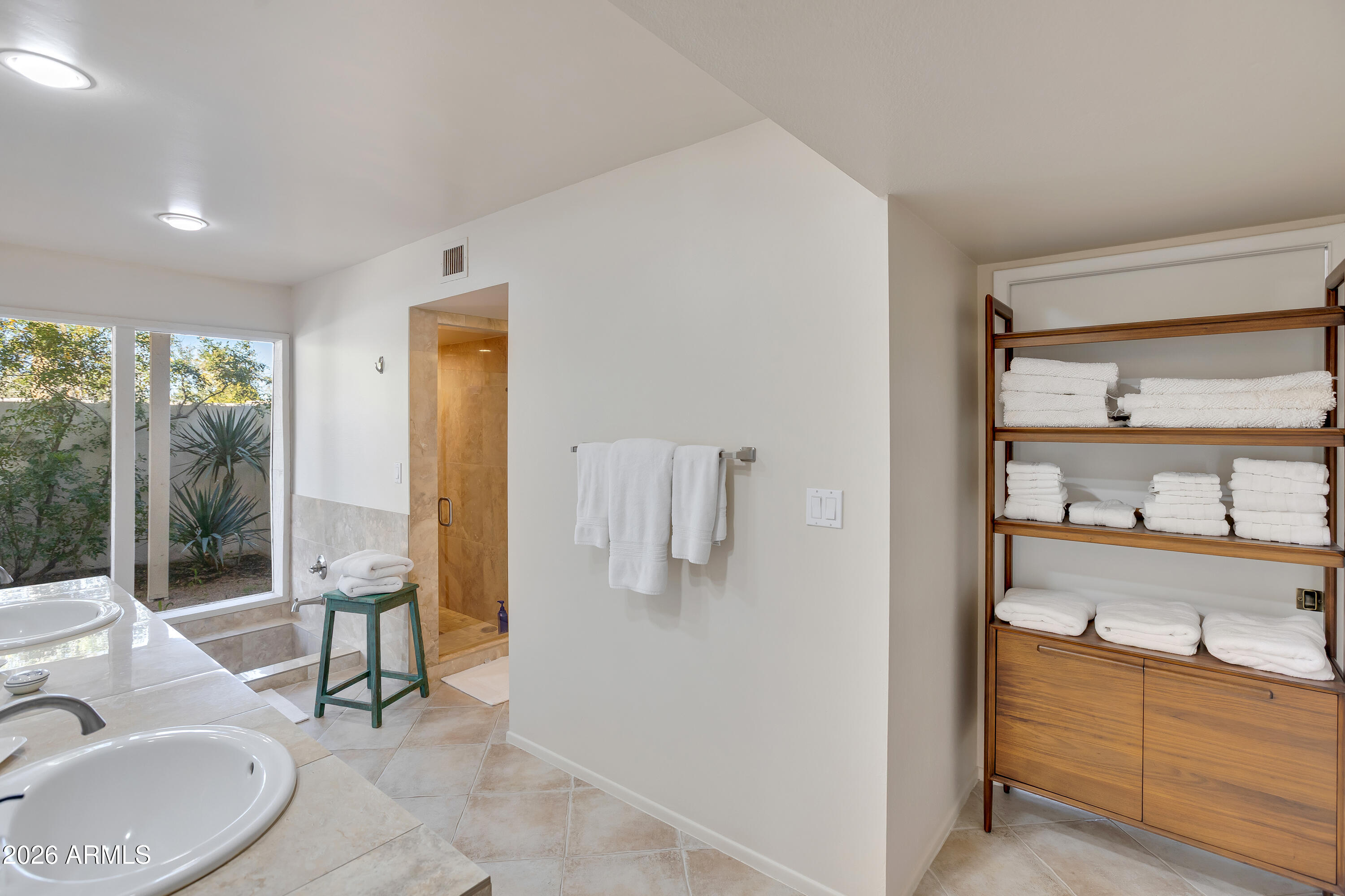 7441 E CENTURY Drive