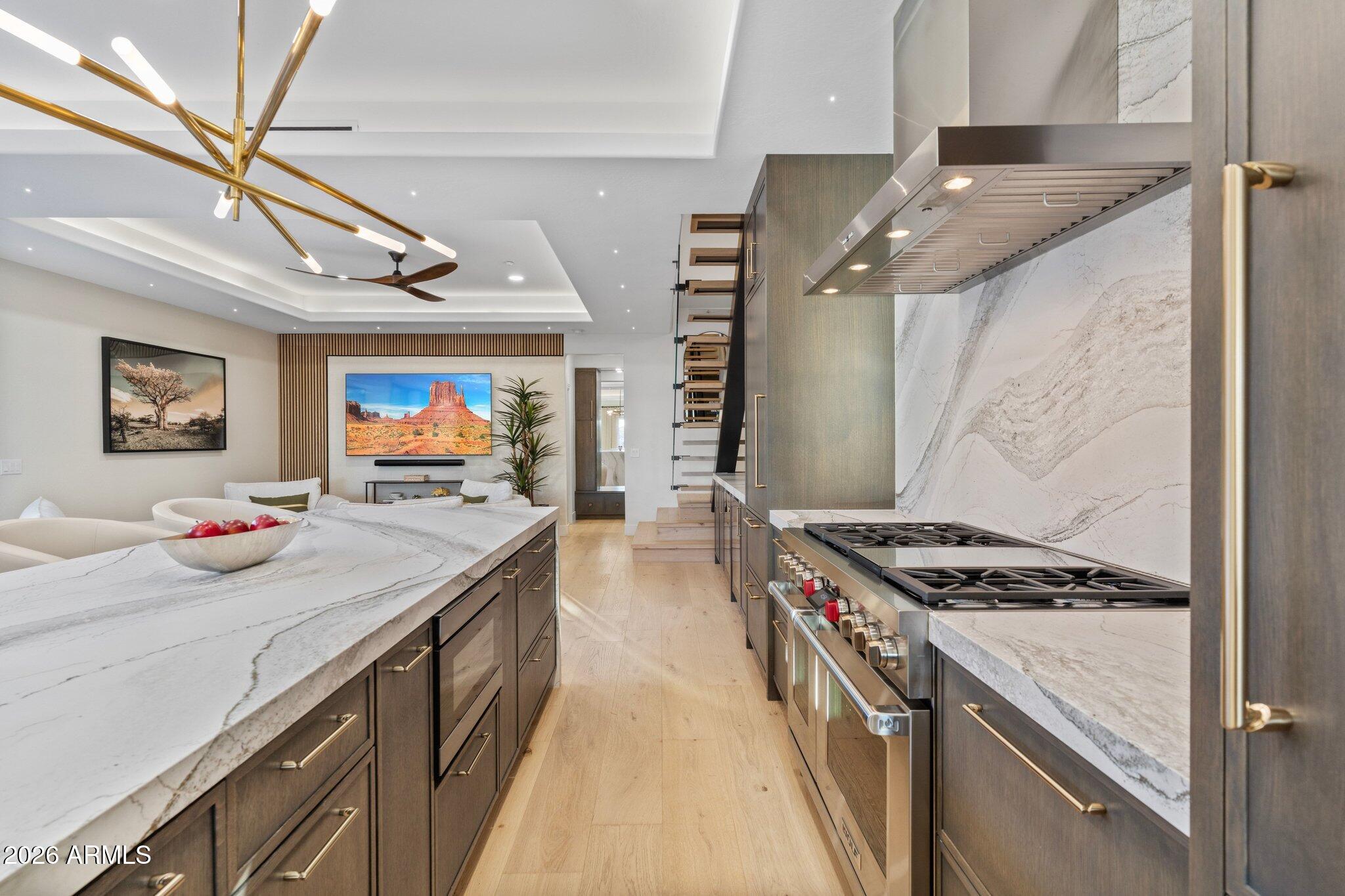 9280 E THOMPSON PEAK Parkway 30