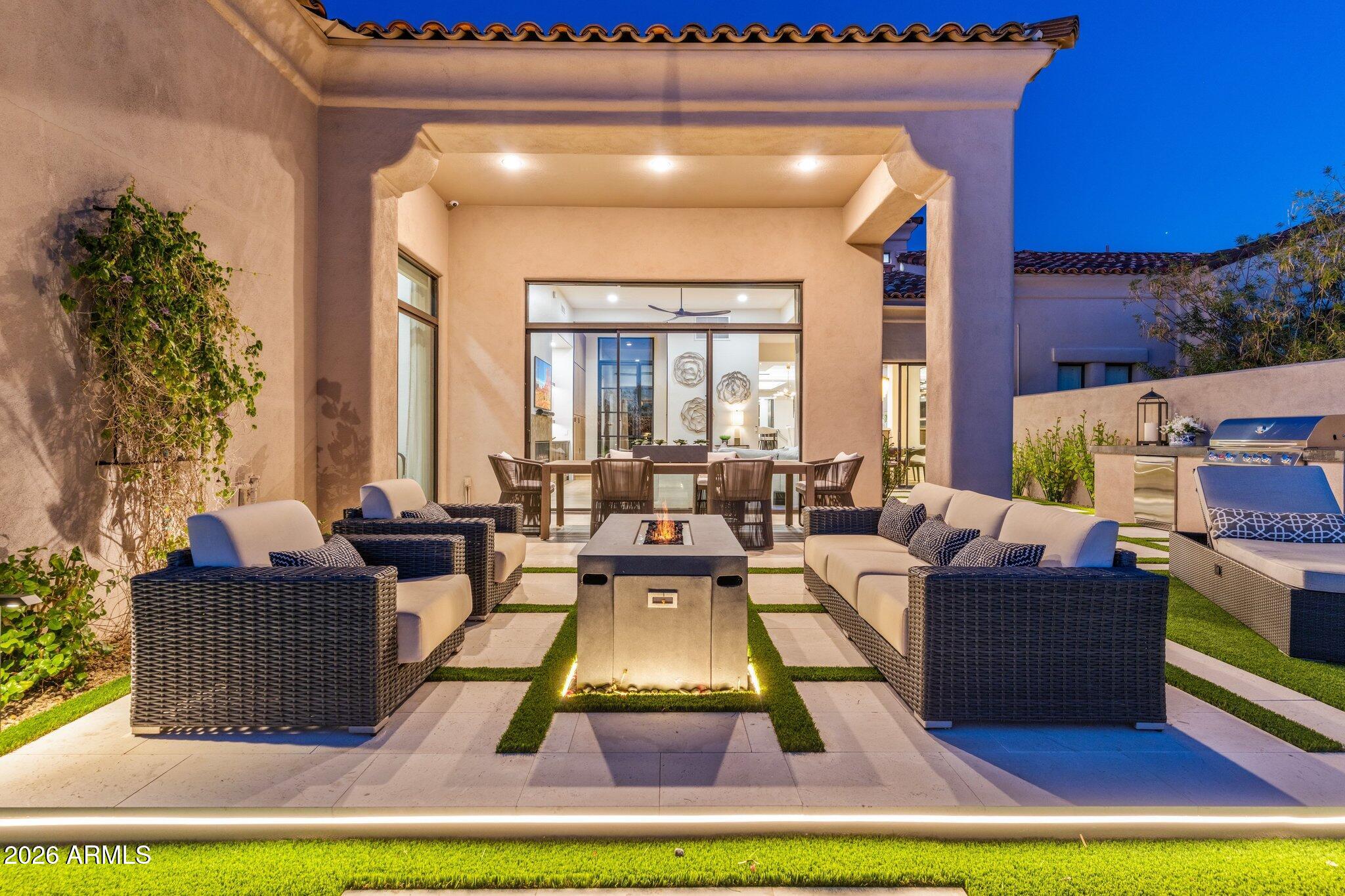 9280 E THOMPSON PEAK Parkway 30