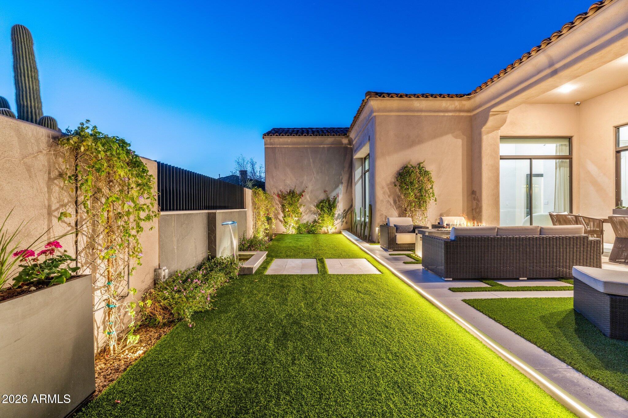 9280 E THOMPSON PEAK Parkway 30