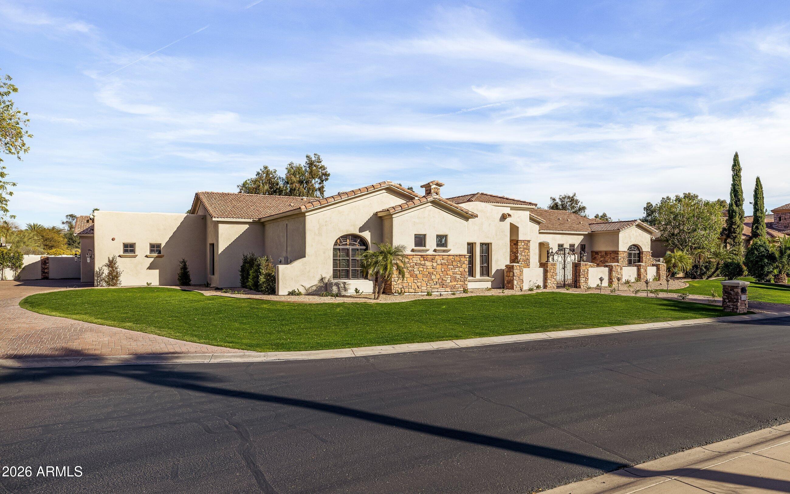 11105 E IRONWOOD Drive