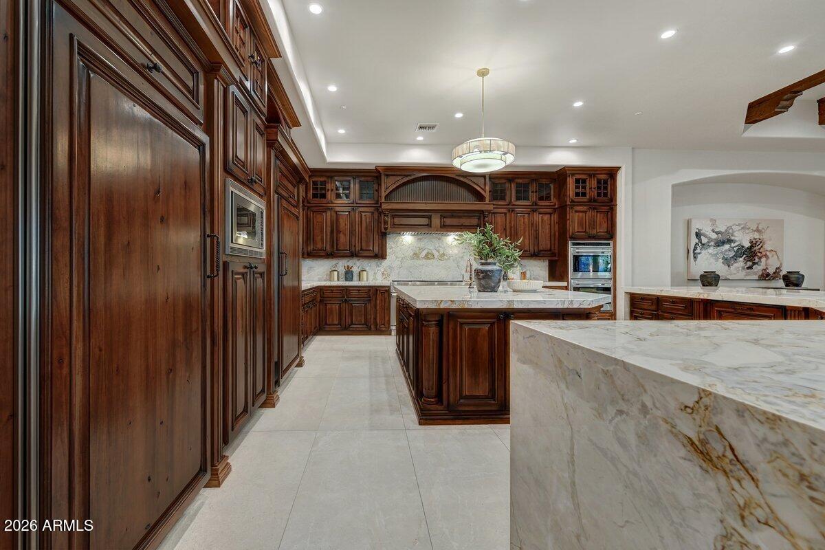 11105 E IRONWOOD Drive