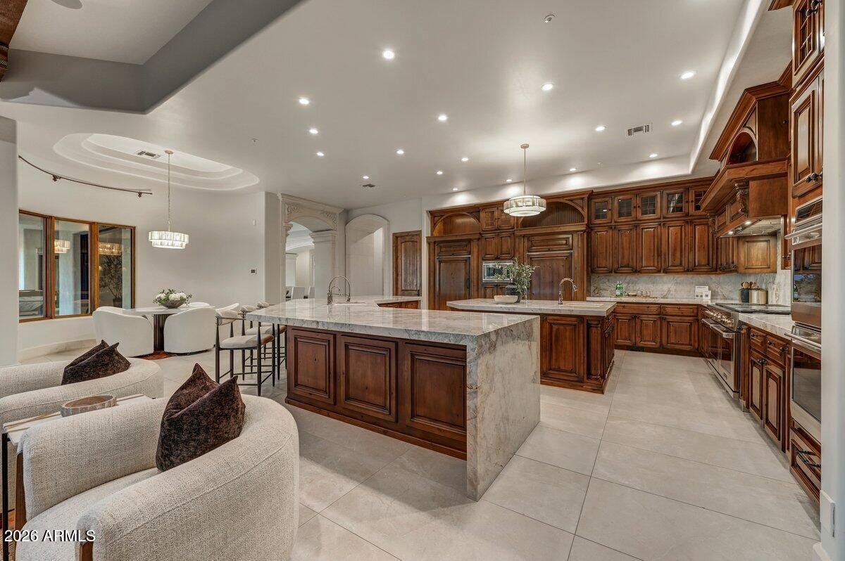 11105 E IRONWOOD Drive