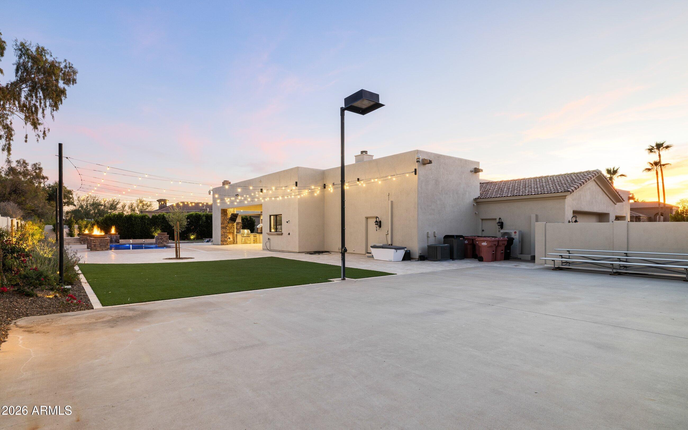 11105 E IRONWOOD Drive