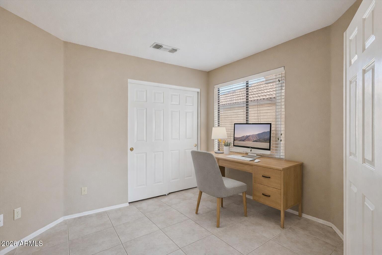 4425 E HIDDENVIEW Drive