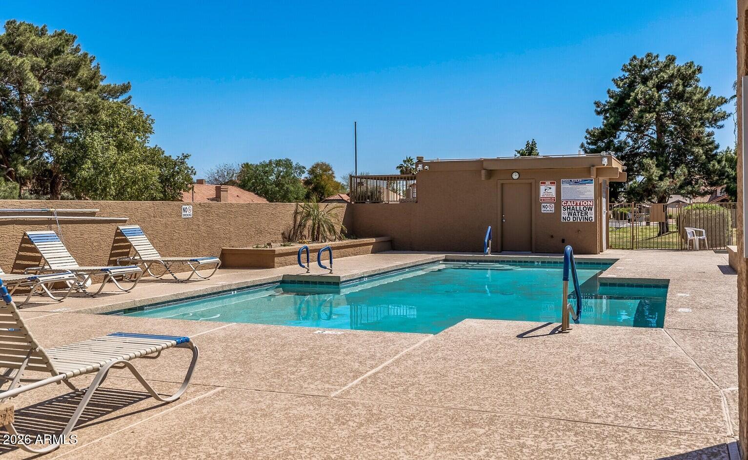 4425 E HIDDENVIEW Drive