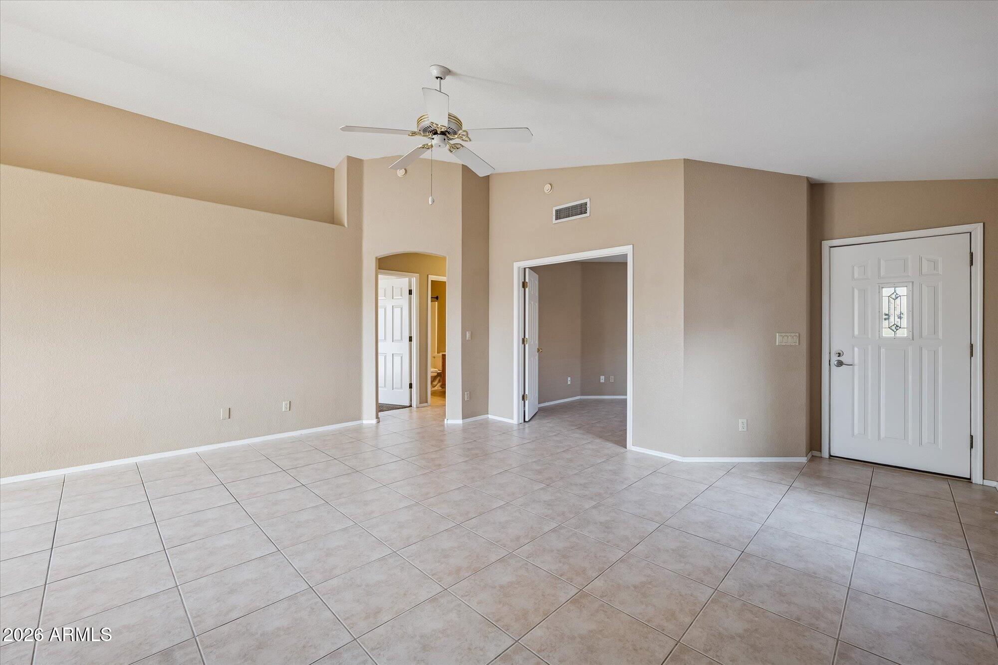 4425 E HIDDENVIEW Drive