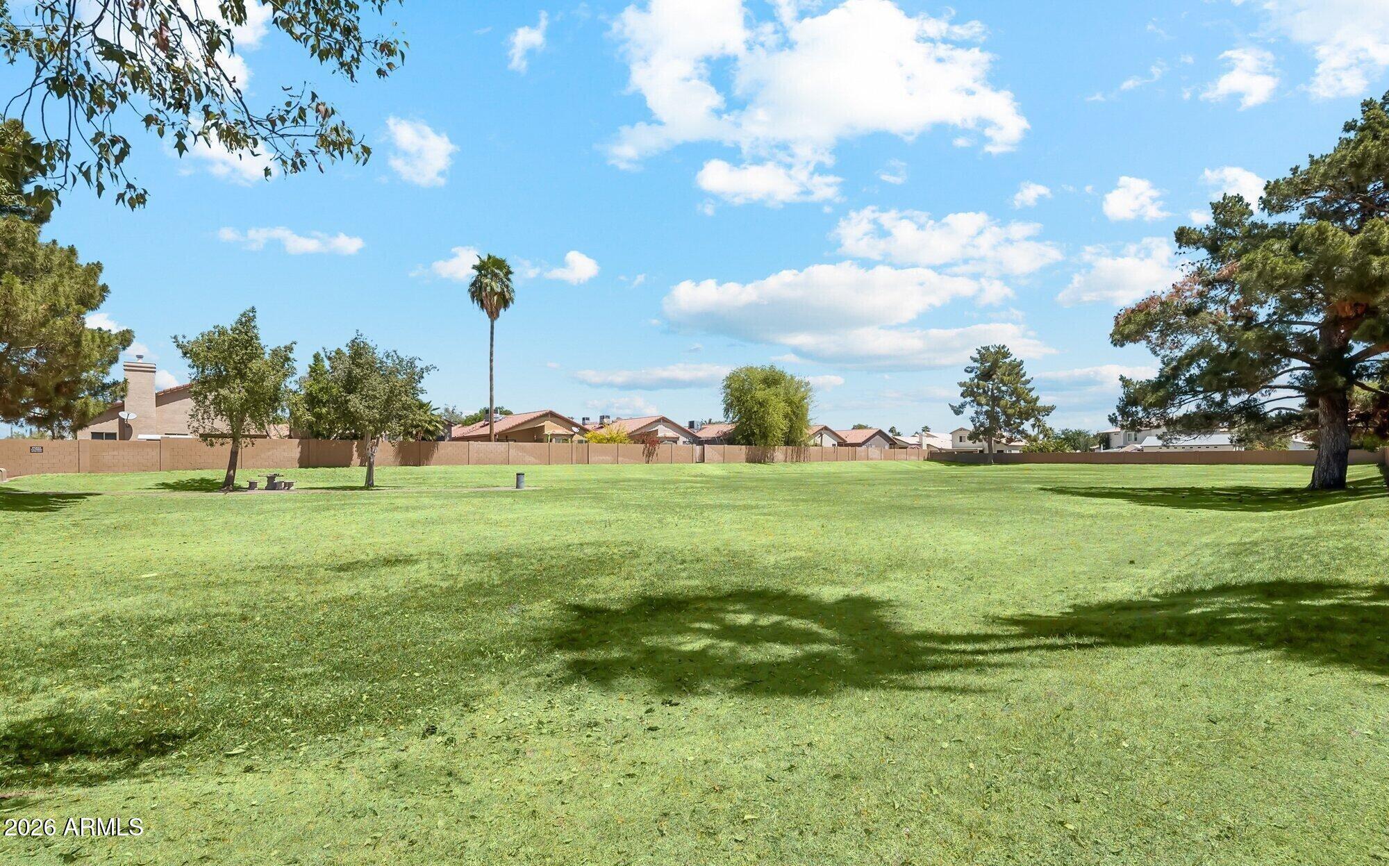 4425 E HIDDENVIEW Drive