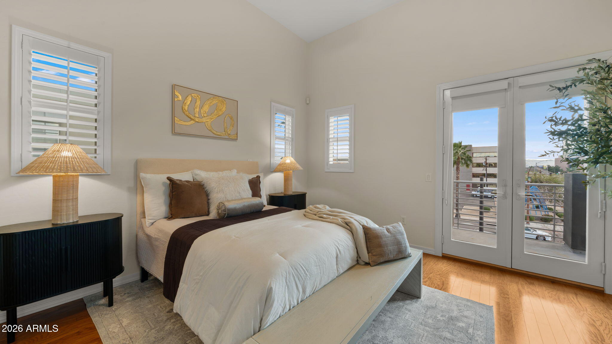 706 E WASHINGTON Street 101