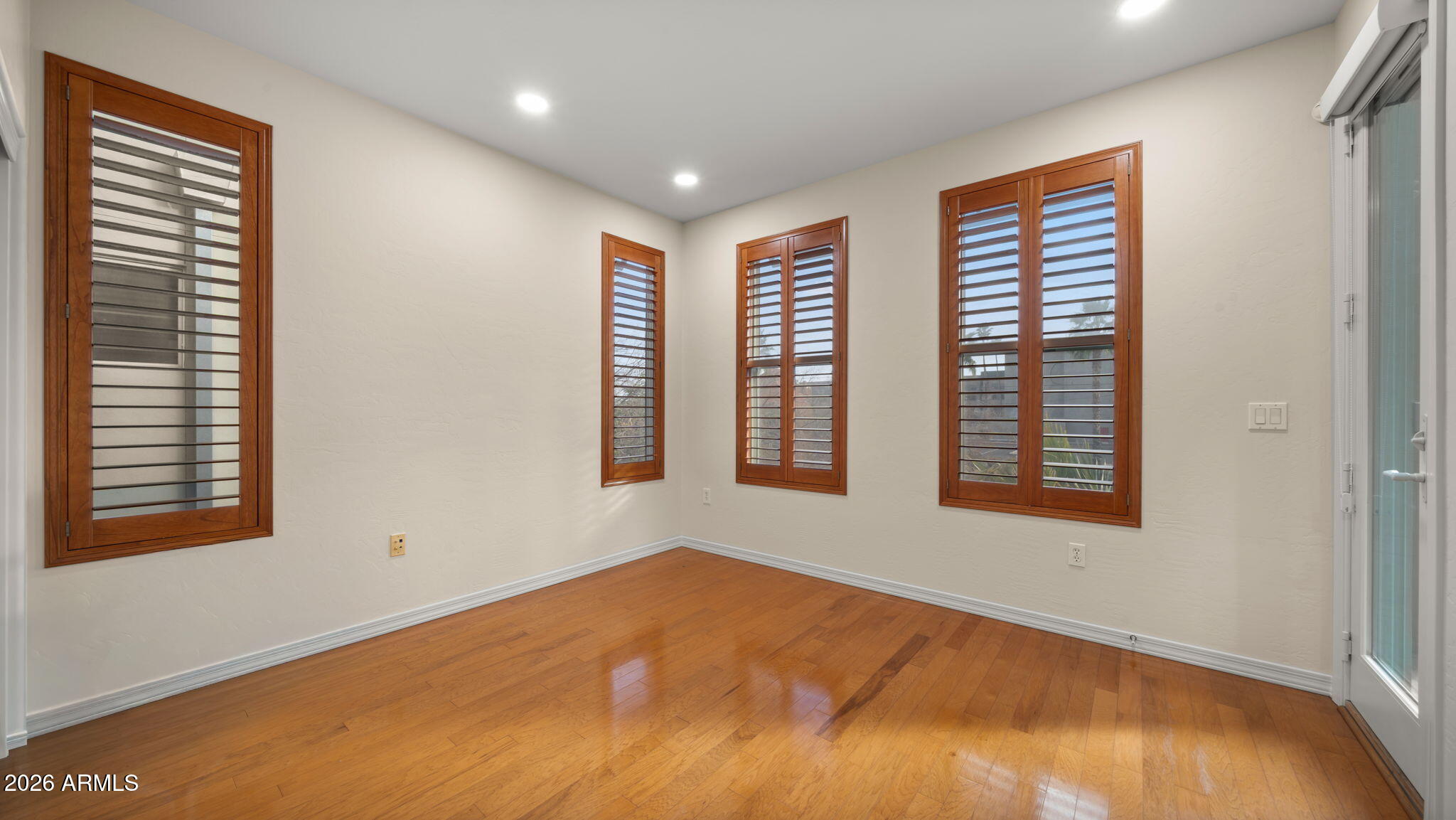 706 E WASHINGTON Street 101