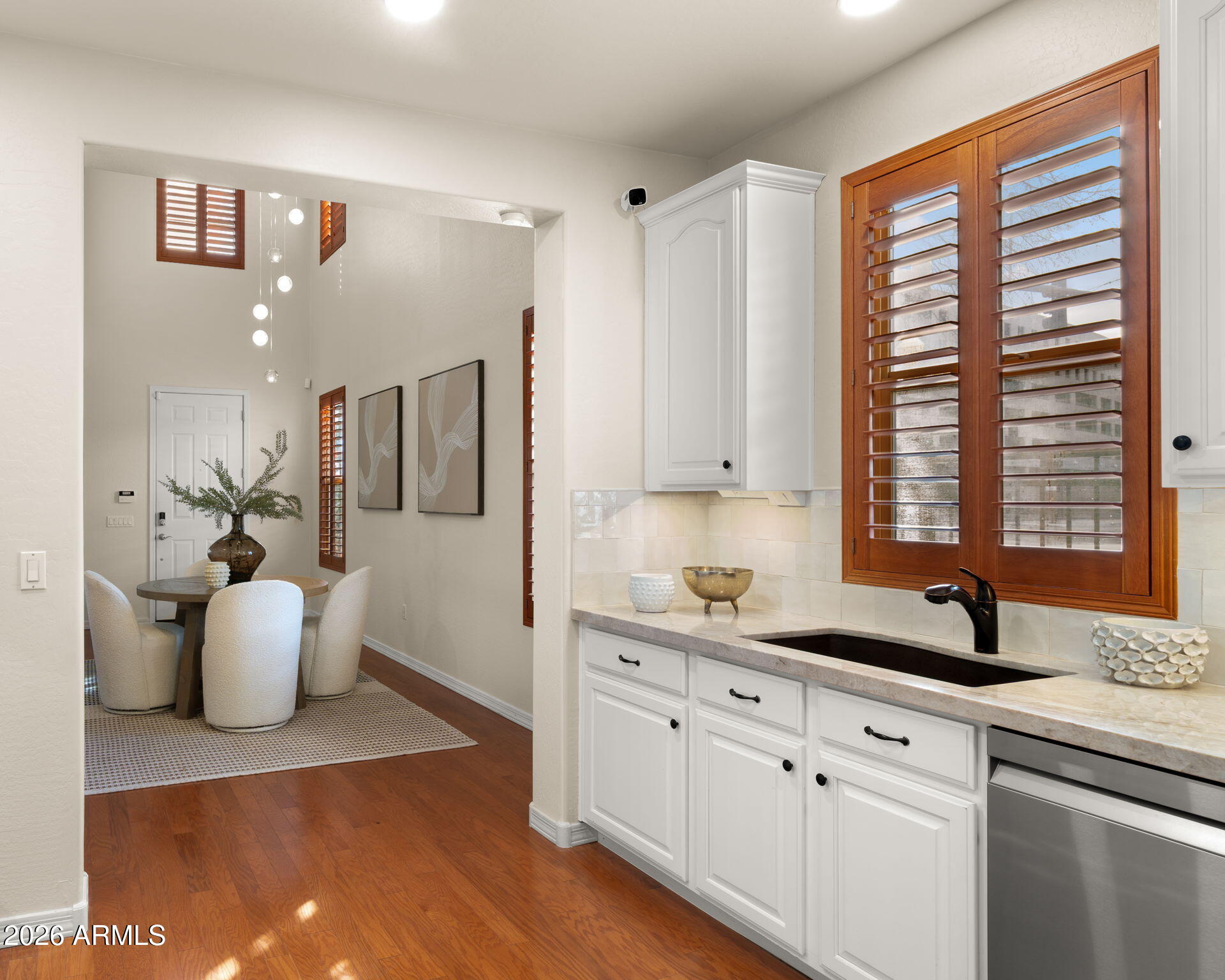 706 E WASHINGTON Street 101