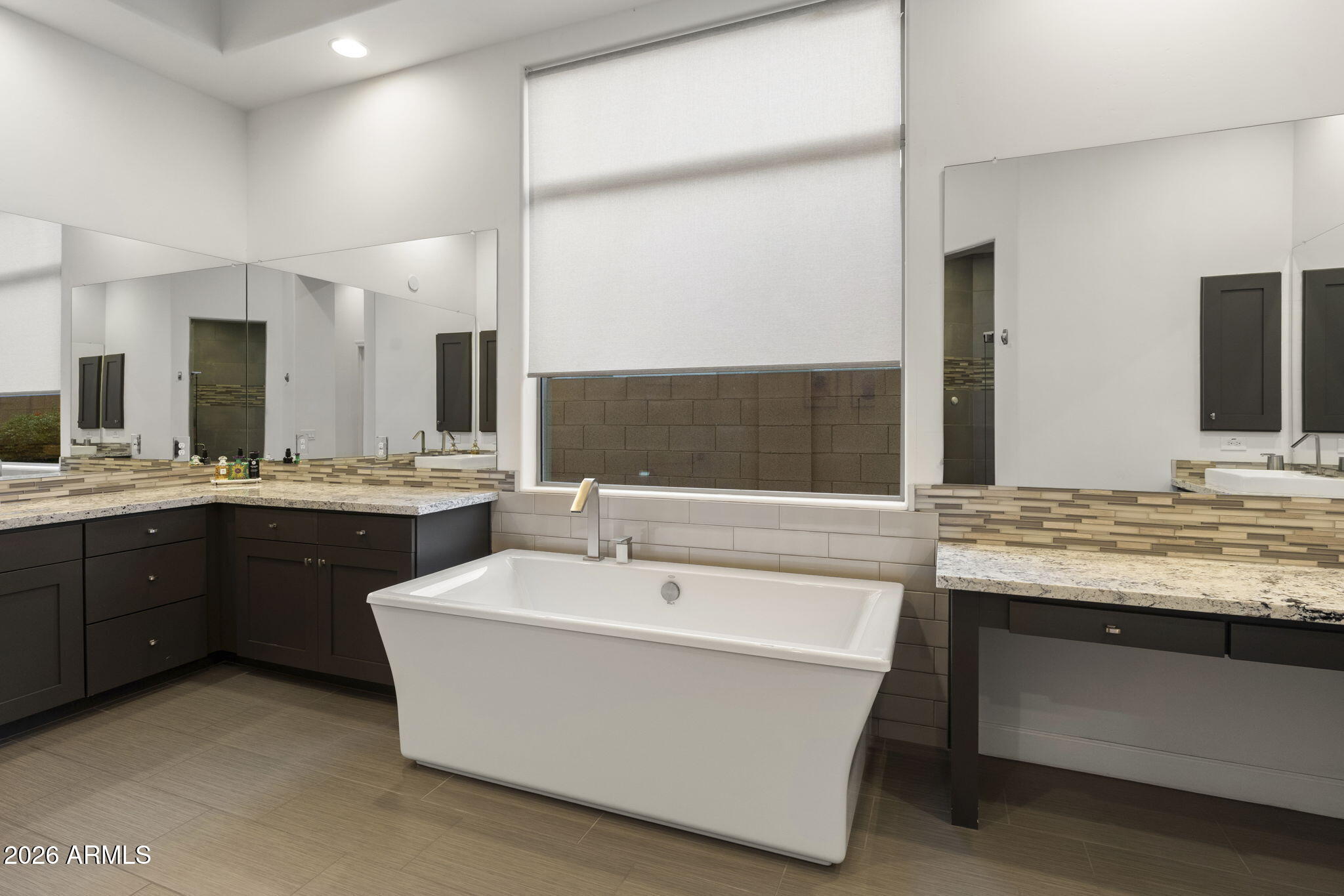 5430 E LAS PIEDRAS Way