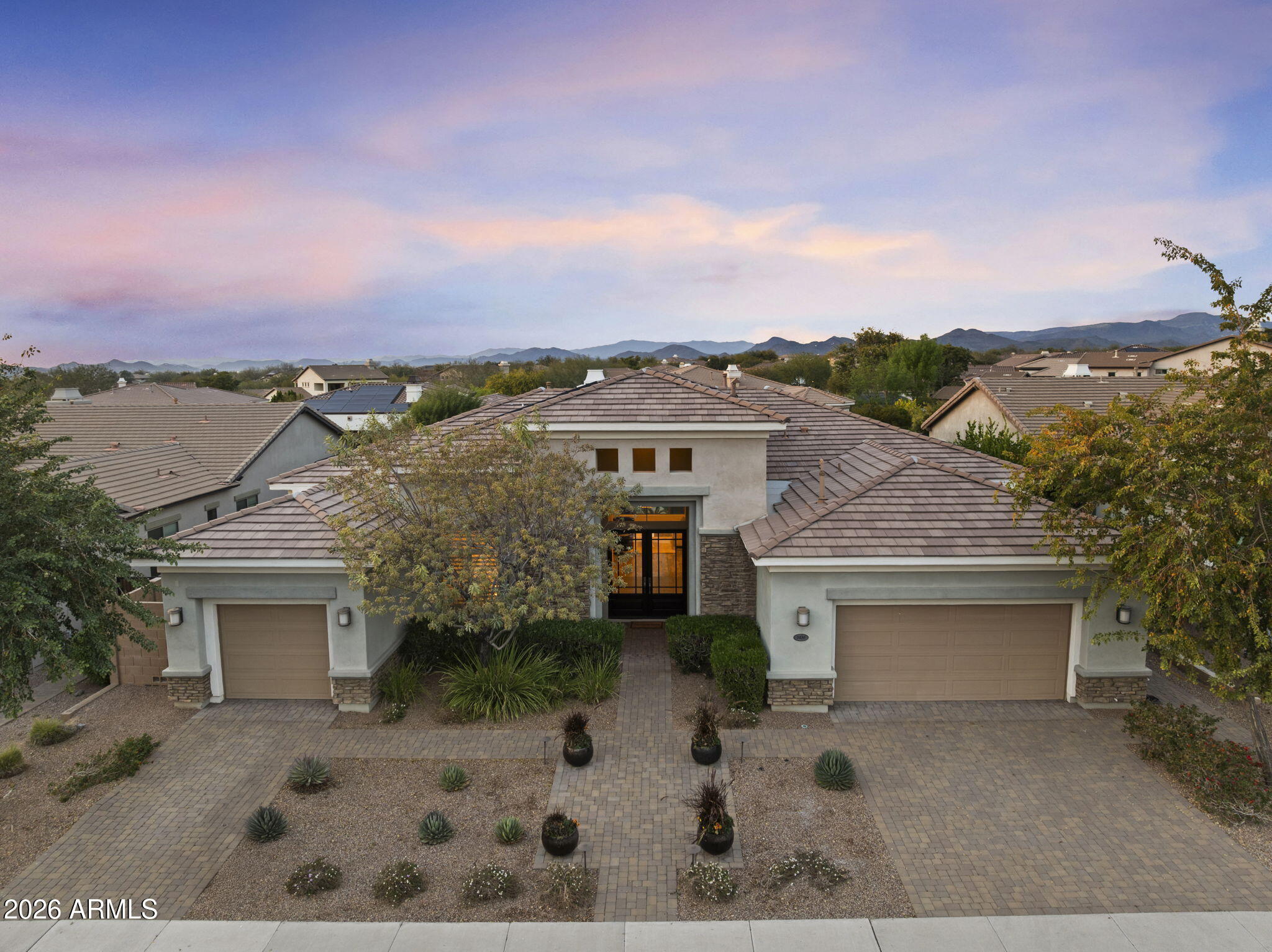 5430 E LAS PIEDRAS Way