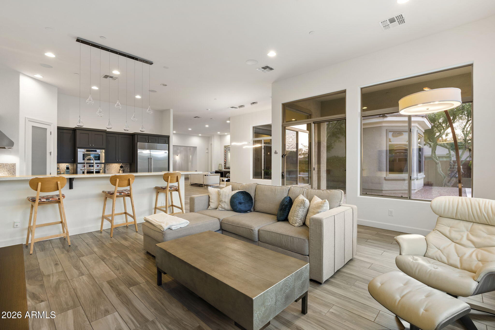 5430 E LAS PIEDRAS Way