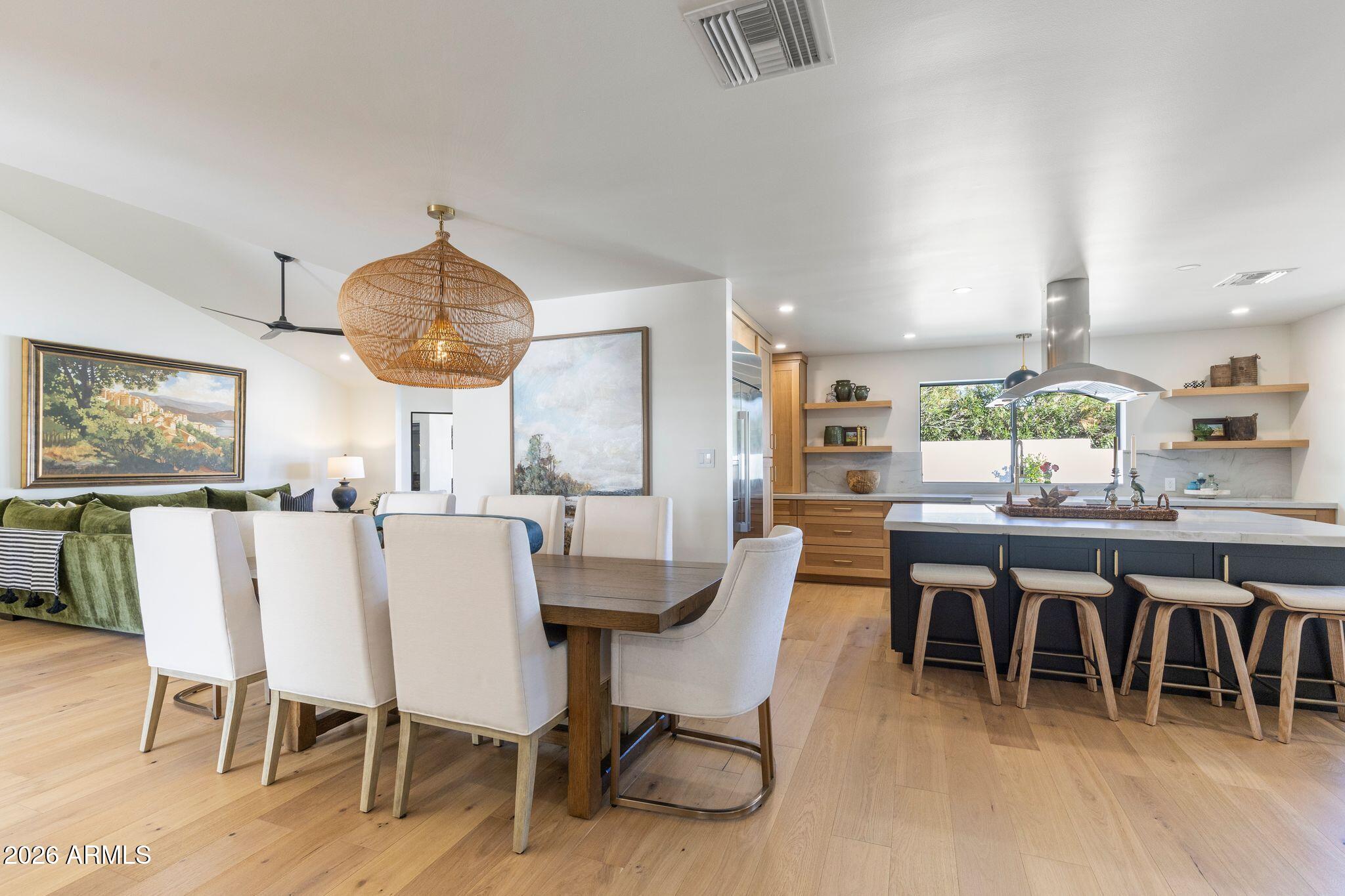 7553 E WOODSHIRE Cove